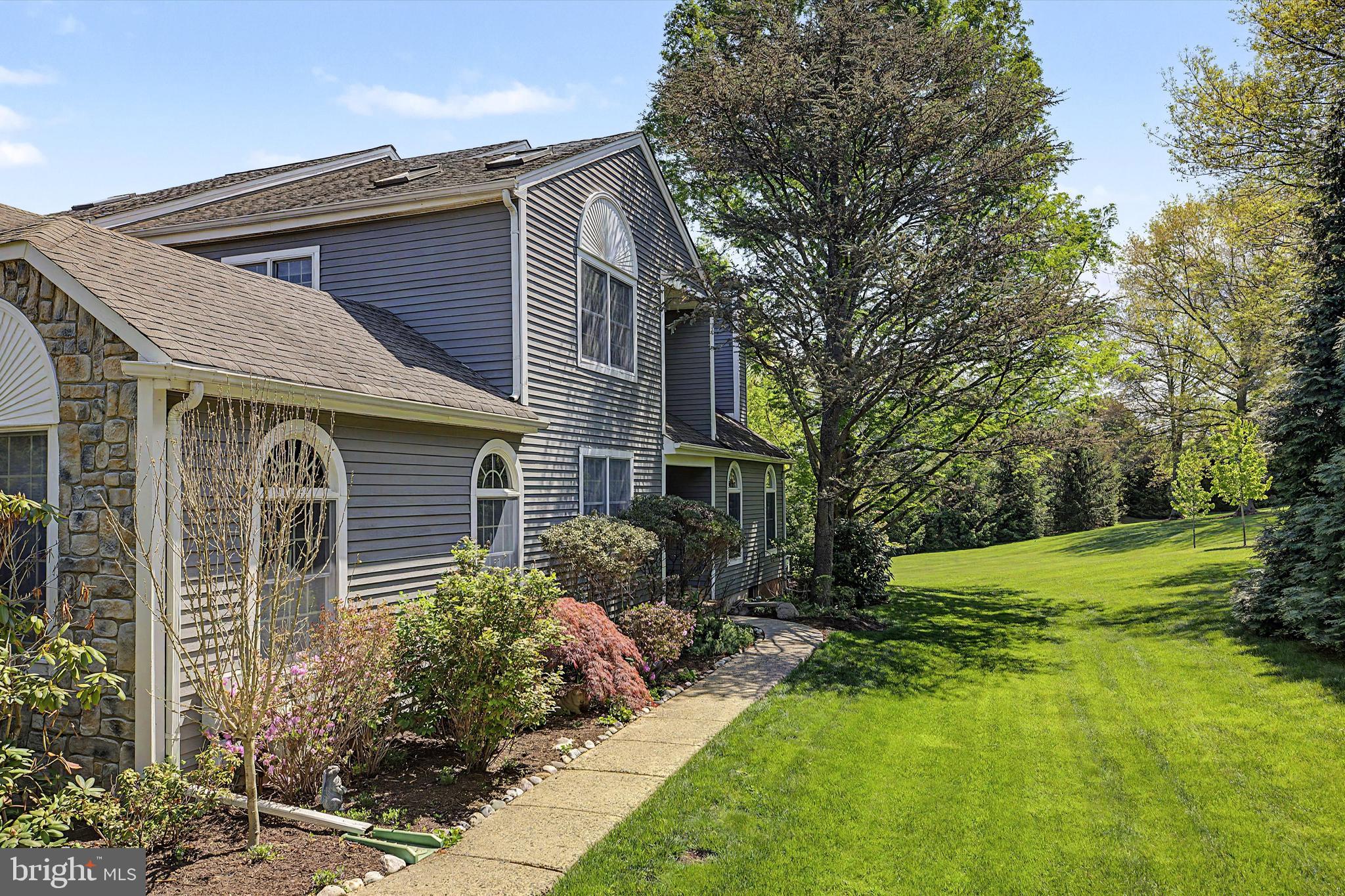 FIELDSTONE - Residential