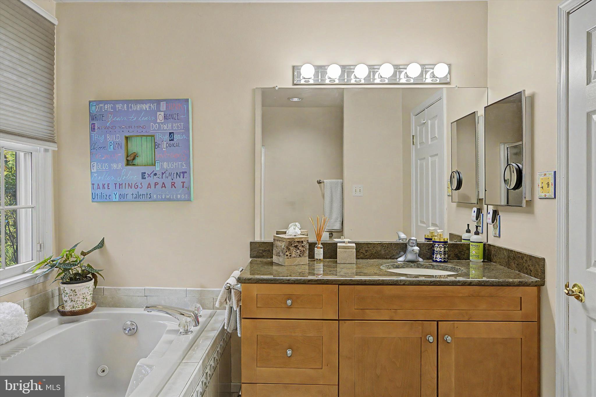 FIELDSTONE - Residential