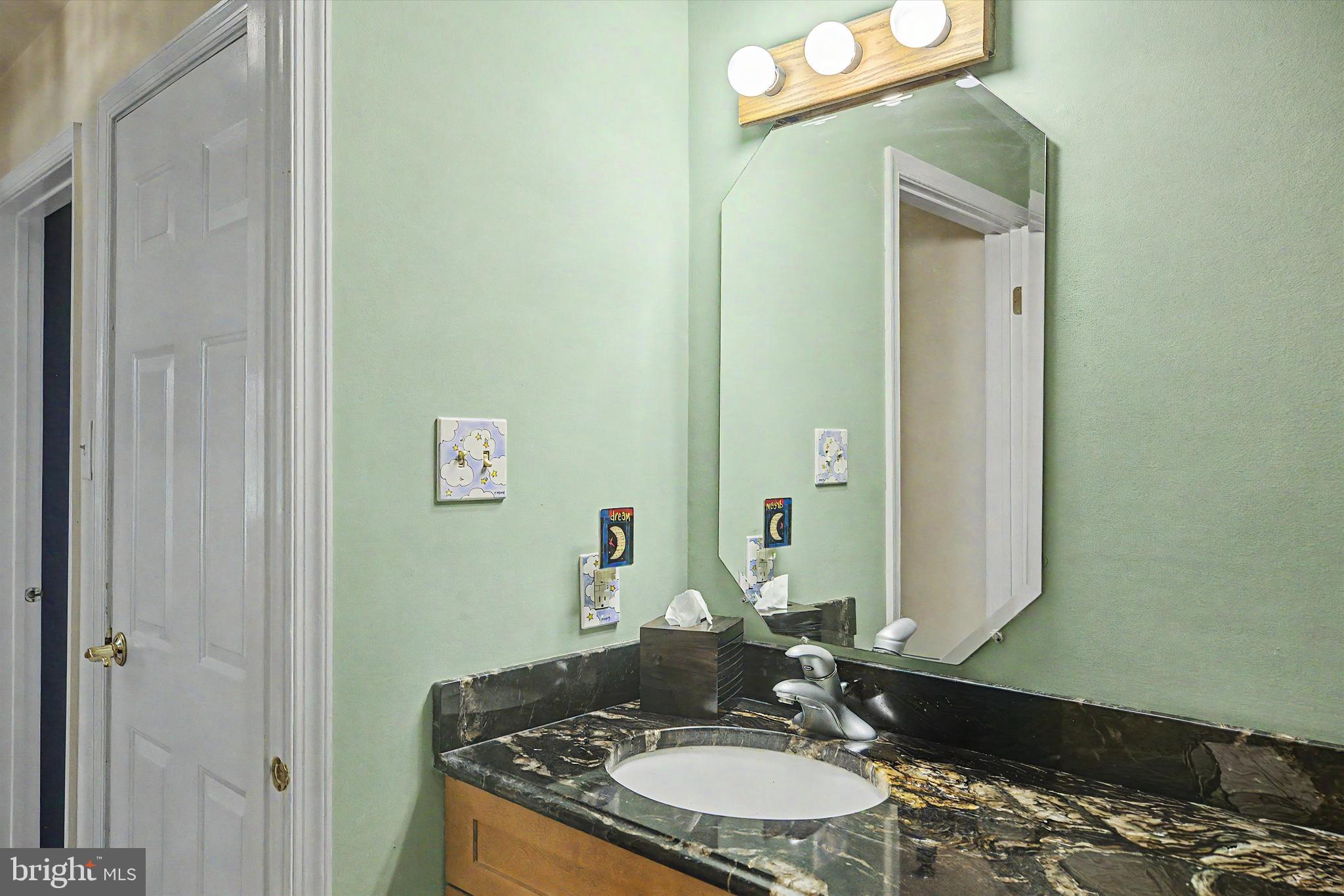 FIELDSTONE - Residential