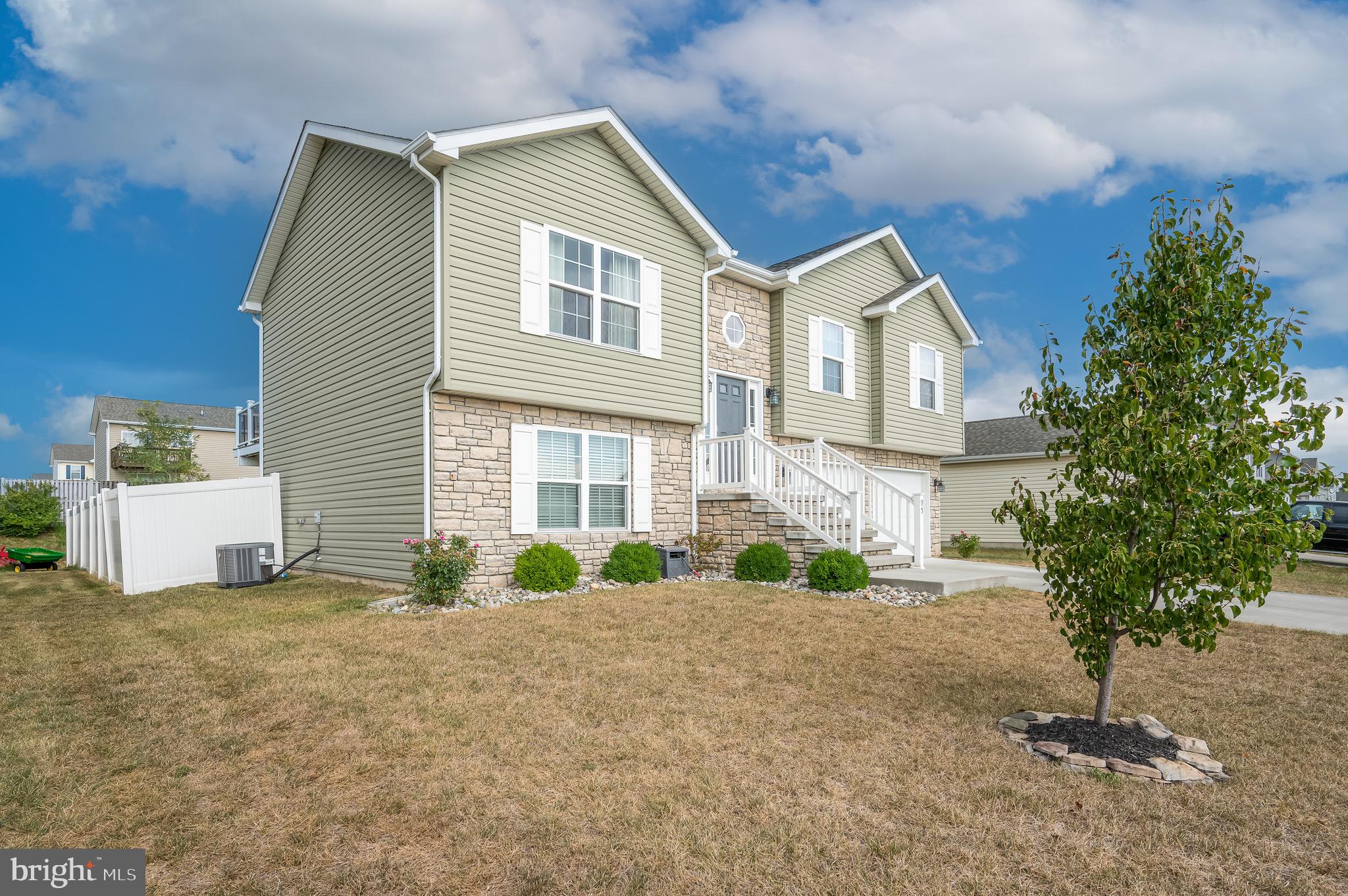 HERITAGE HILLS - Residential