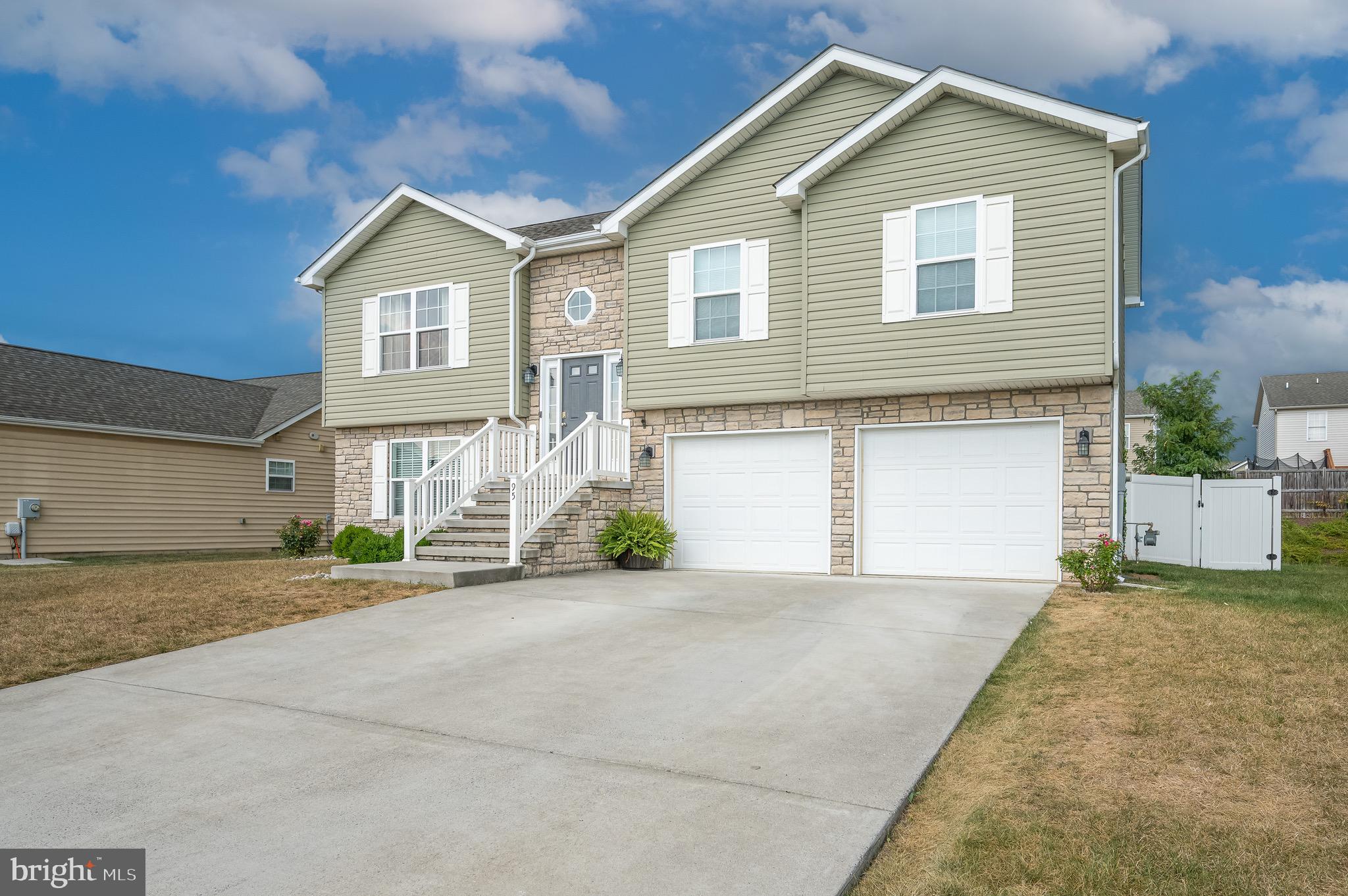 HERITAGE HILLS - Residential