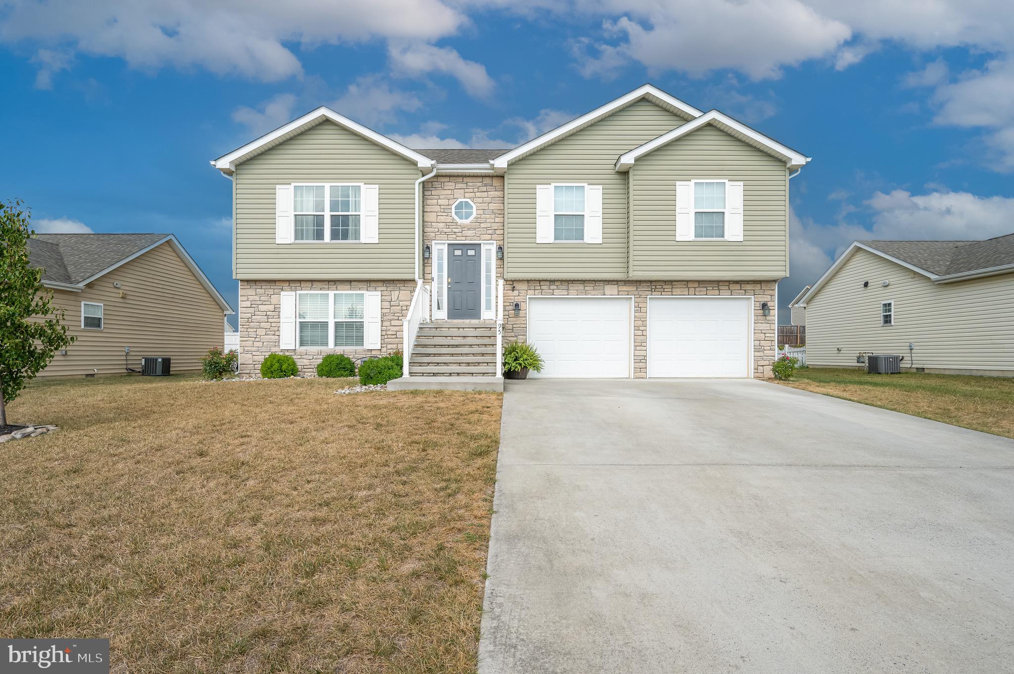 HERITAGE HILLS - Residential