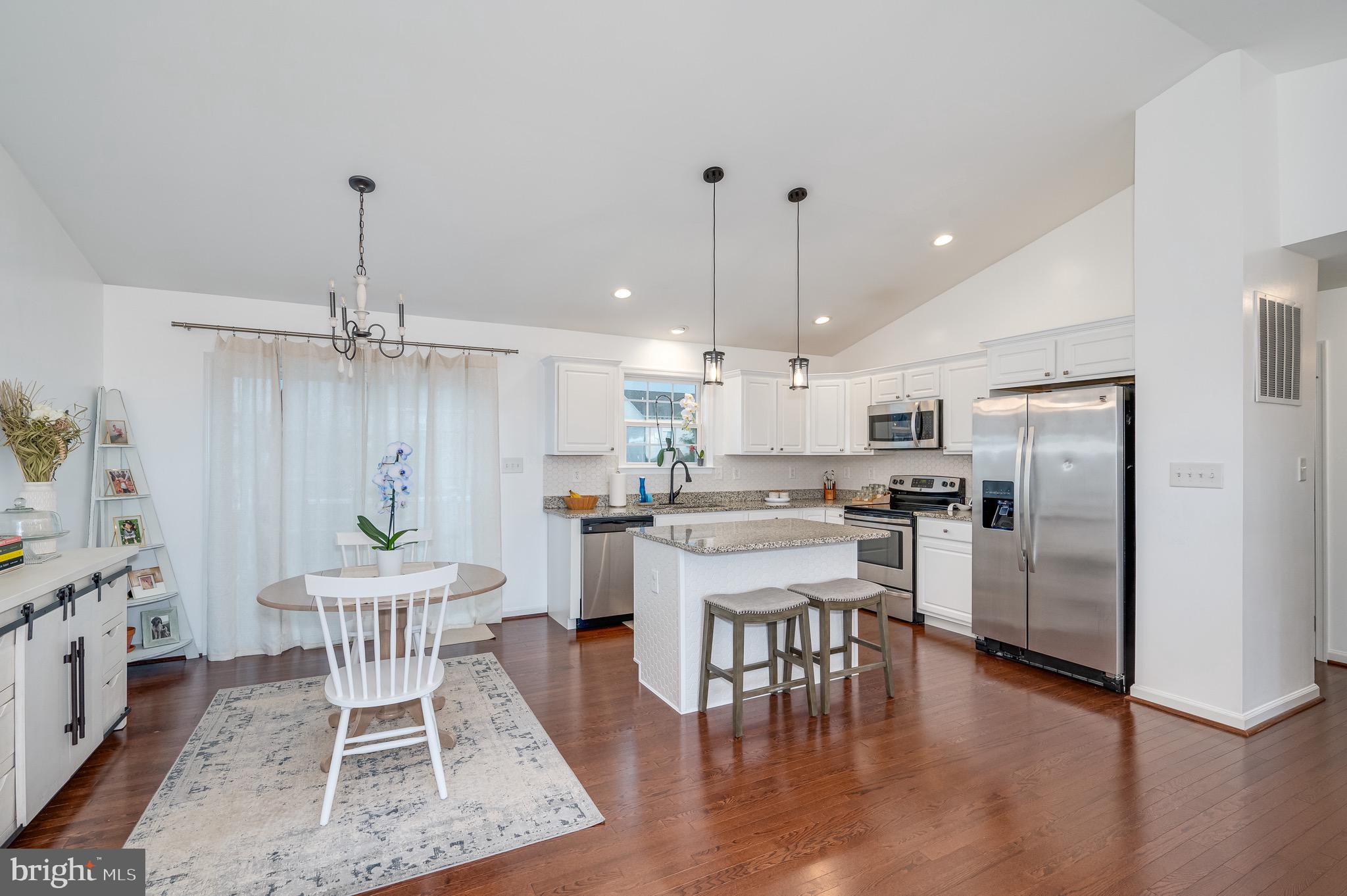 HERITAGE HILLS - Residential