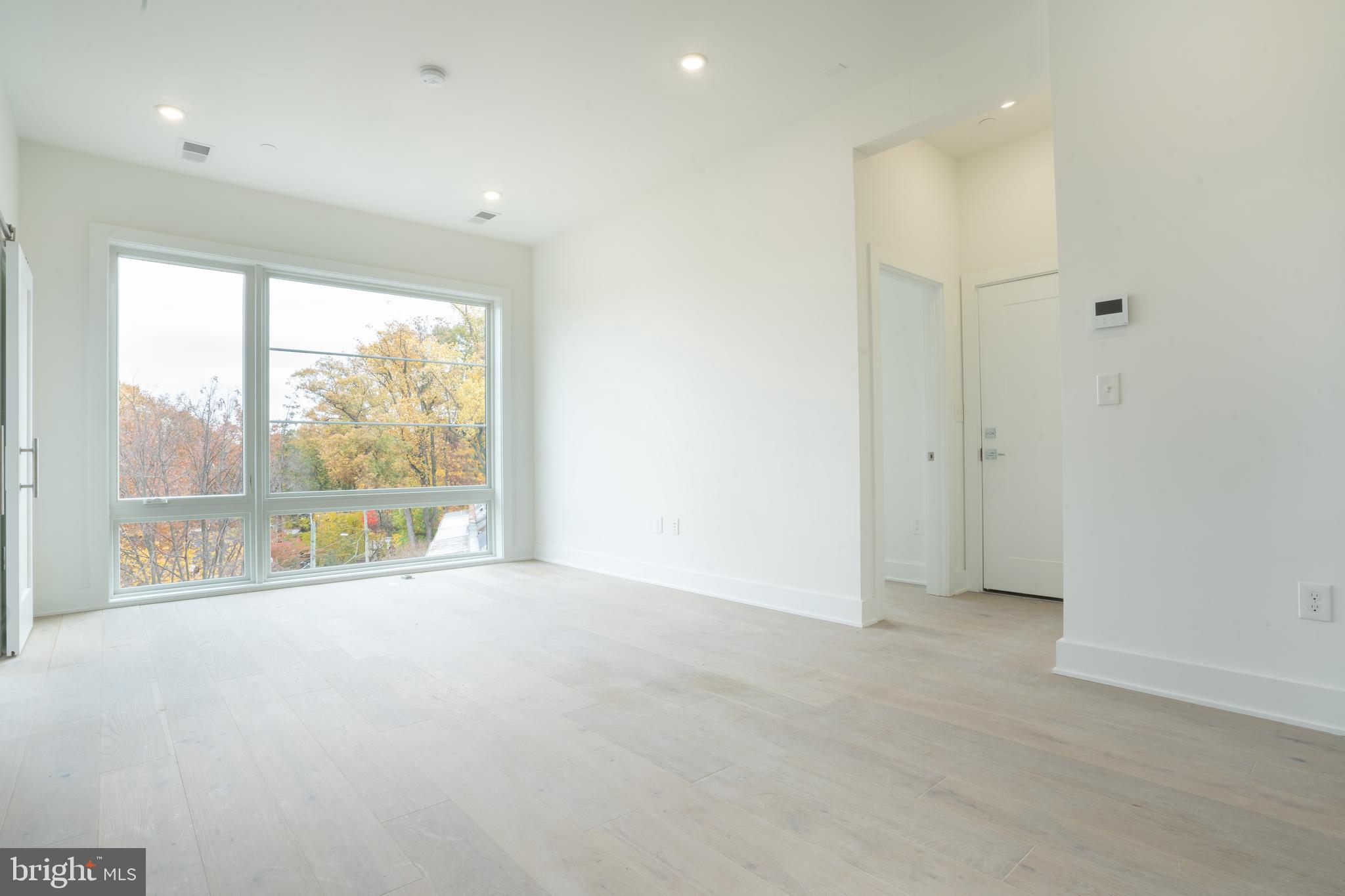 5301 CONNECTICUT AVENUE NW 403
