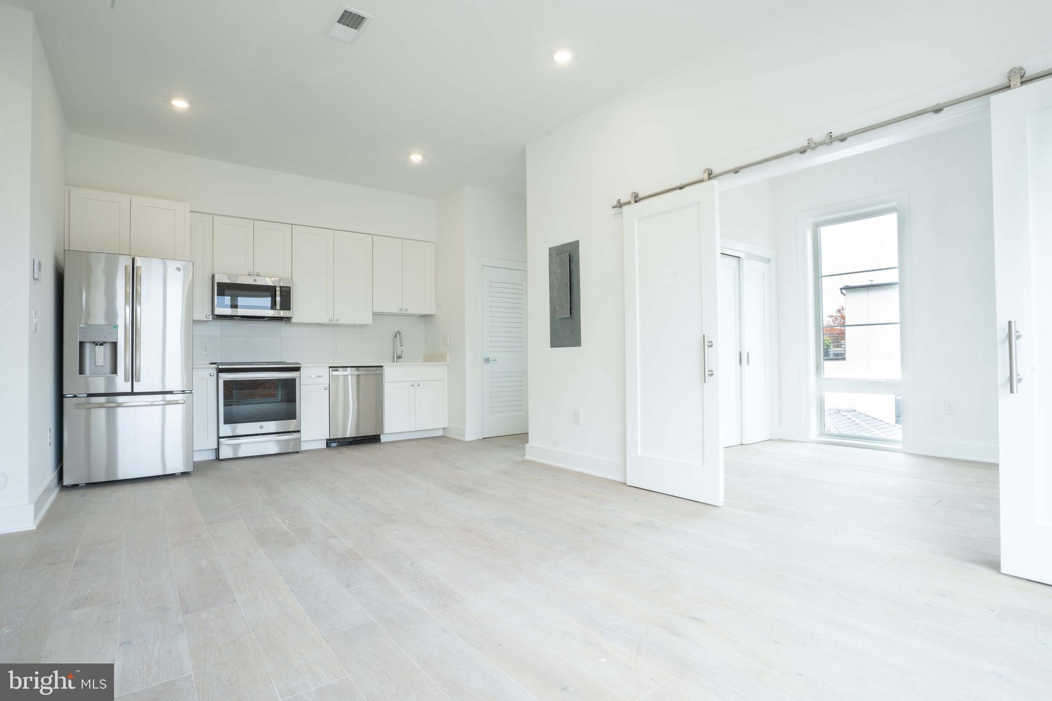 5301 CONNECTICUT AVENUE NW 403
