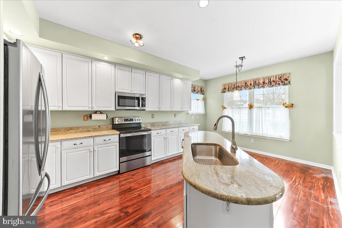 FOX HILL FARM - Residential