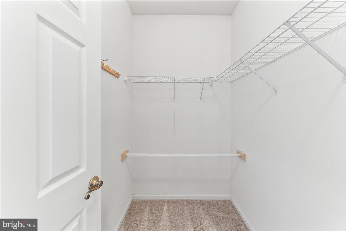 FOX HILL FARM - Residential