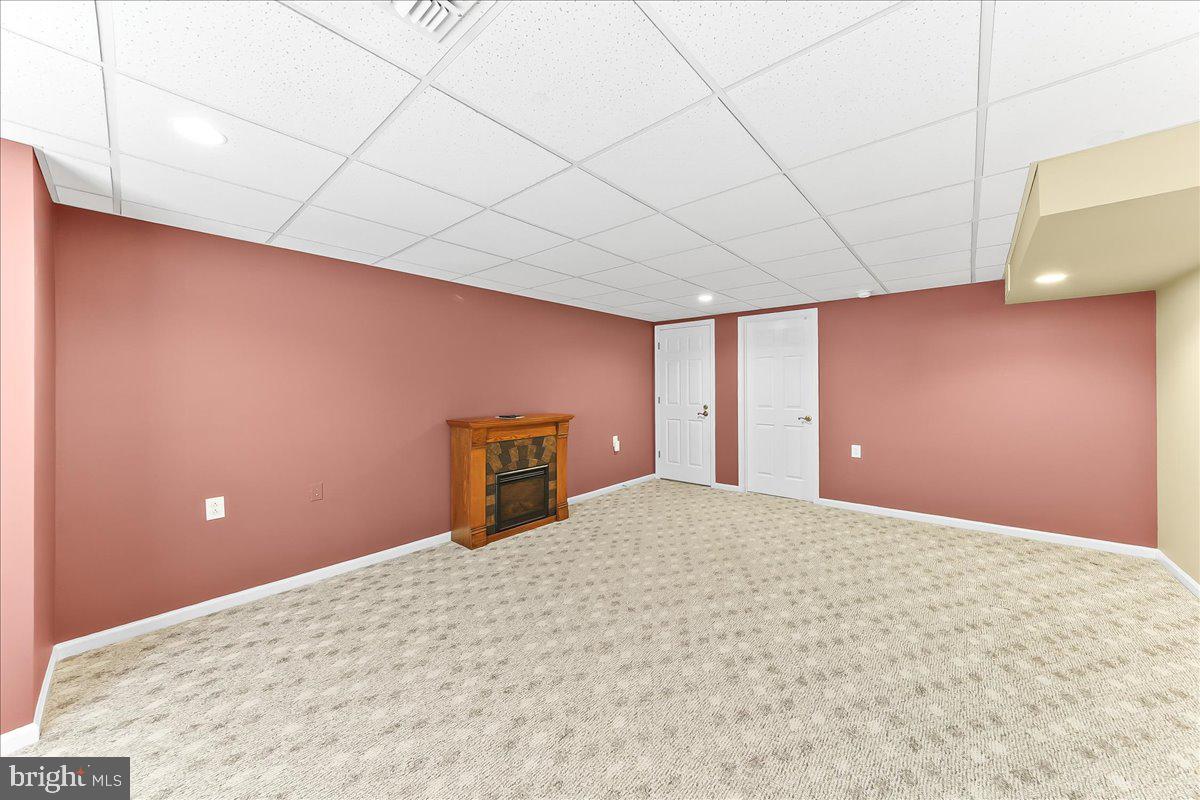 FOX HILL FARM - Residential