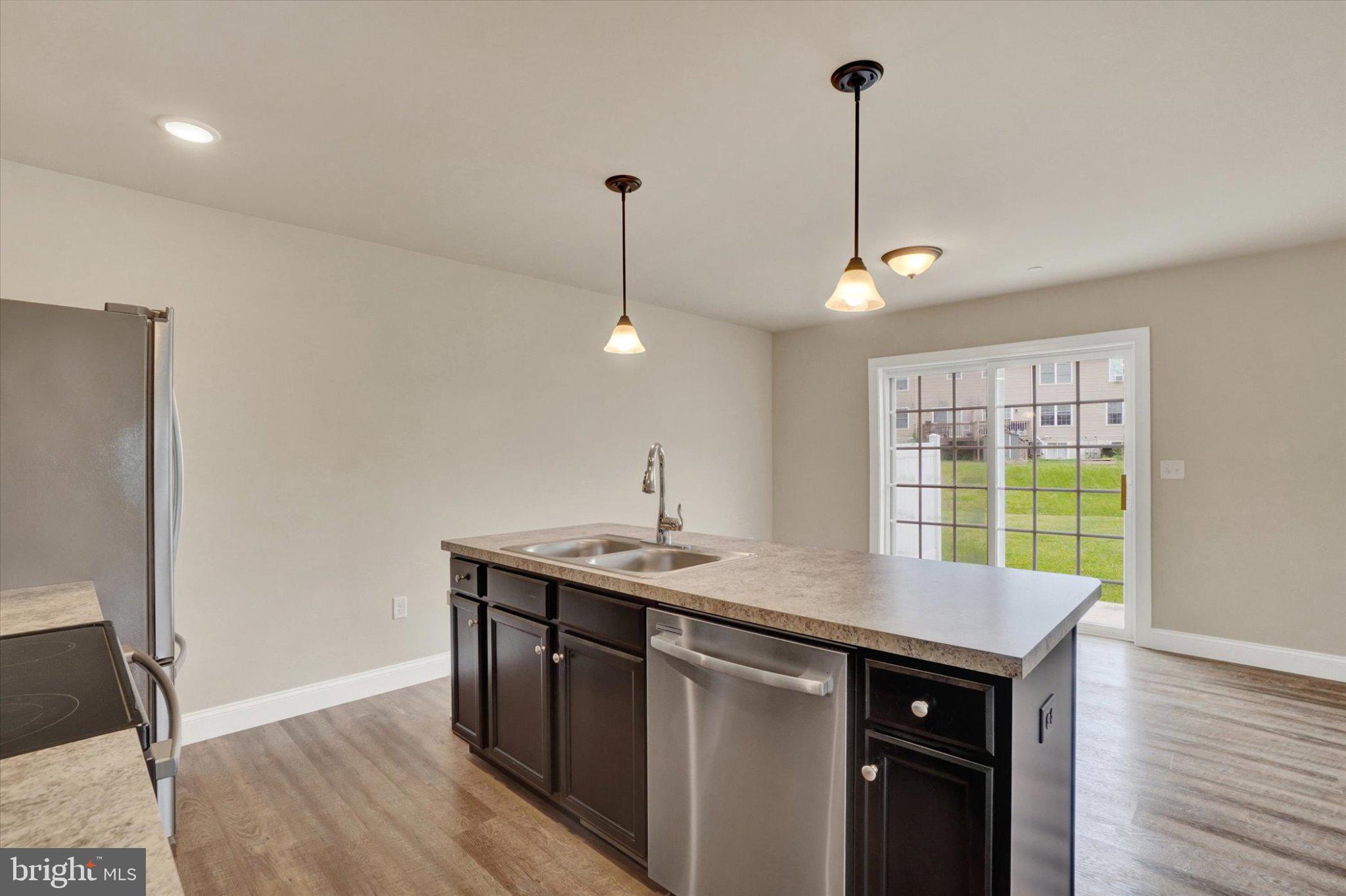 CEDAR HOLLOW - Residential