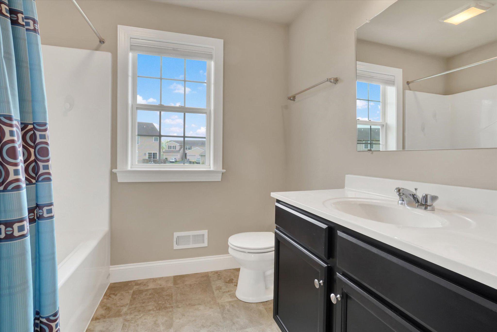 CEDAR HOLLOW - Residential