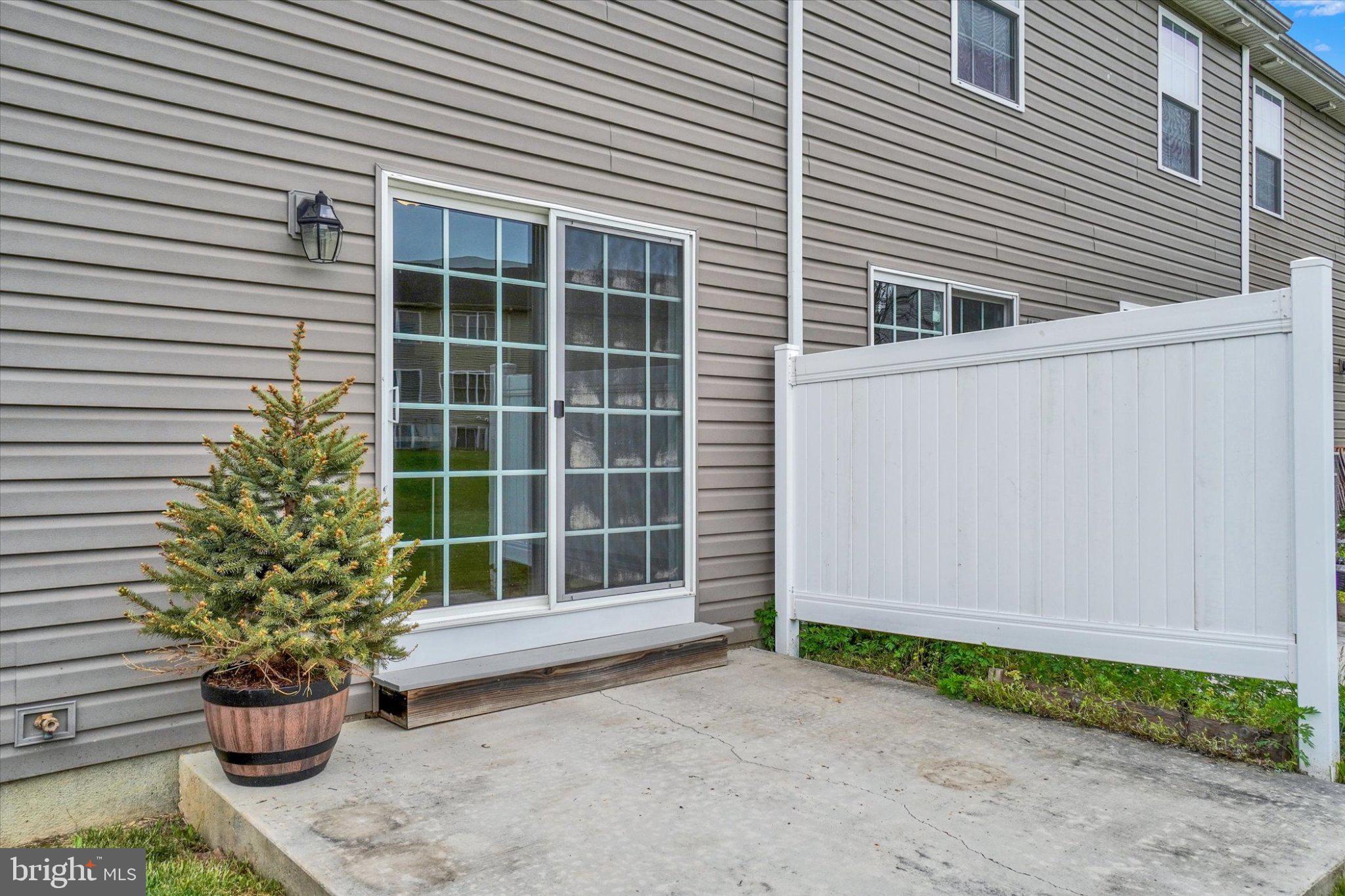 CEDAR HOLLOW - Residential