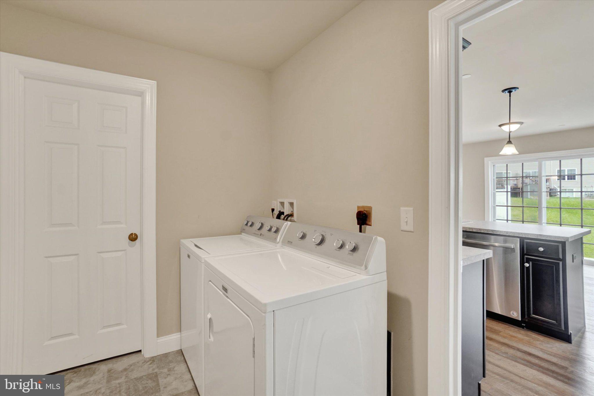 CEDAR HOLLOW - Residential