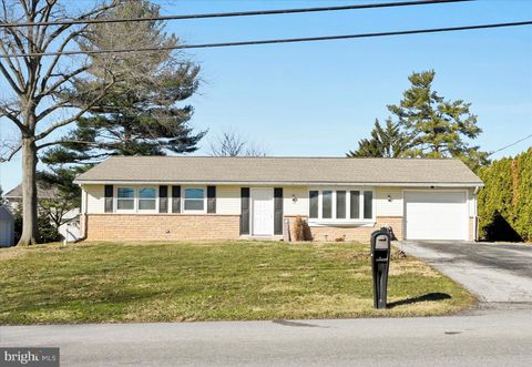 533 HILLTOP ROAD MYERSTOWN PA 17067