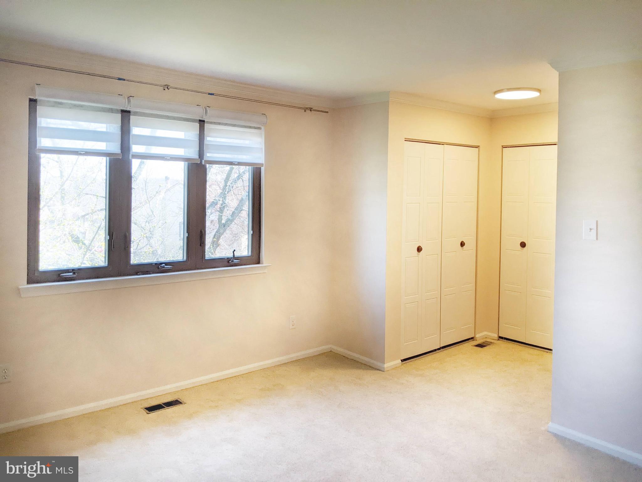 VILLAGE SHIRES - Residential