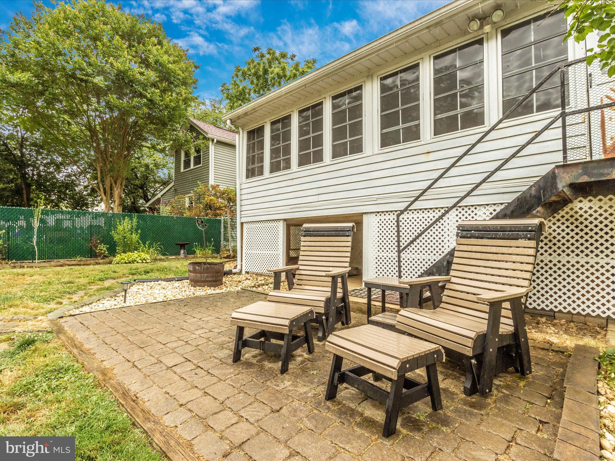 LAUREL - Residential