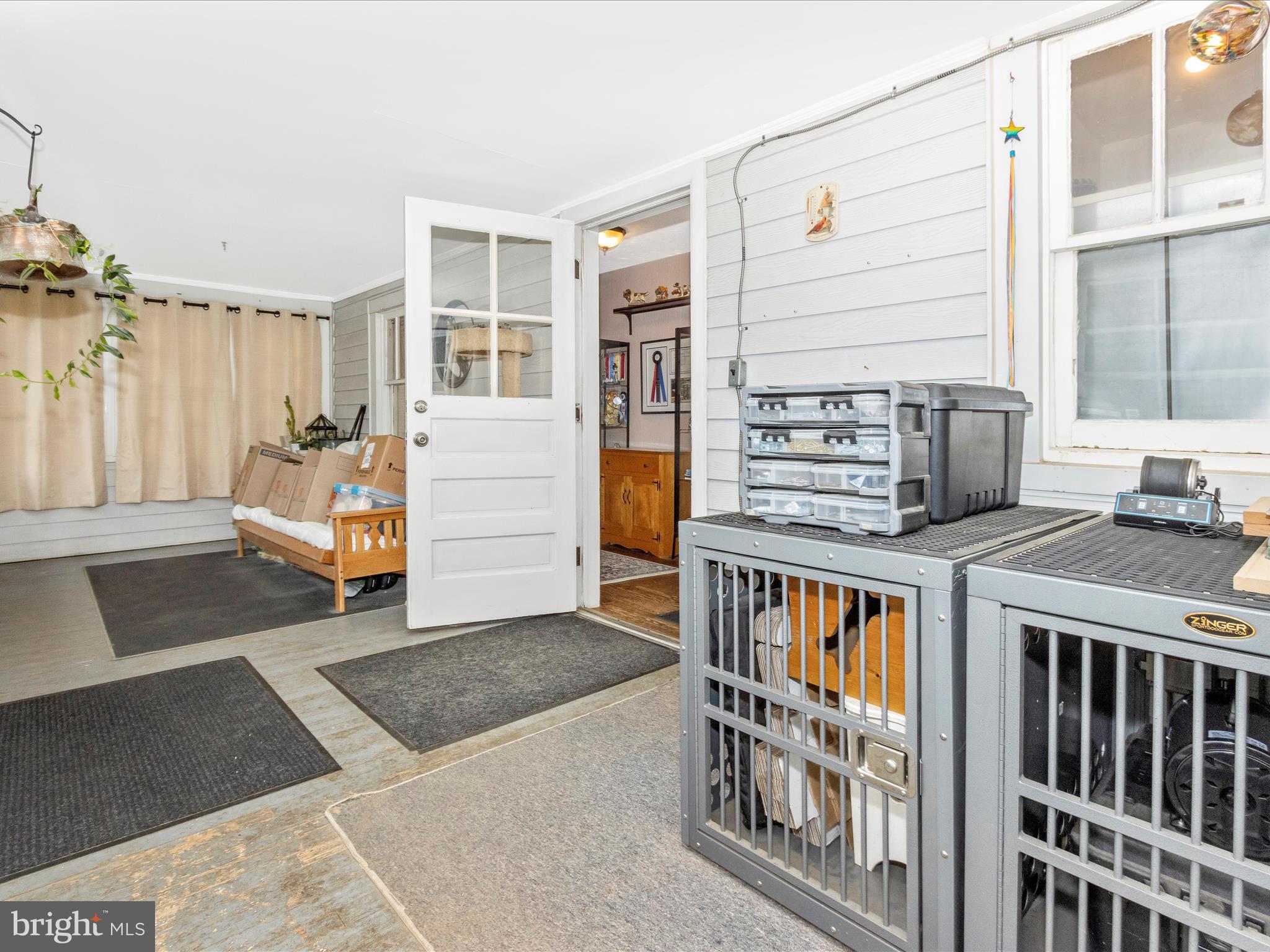 LAUREL - Residential