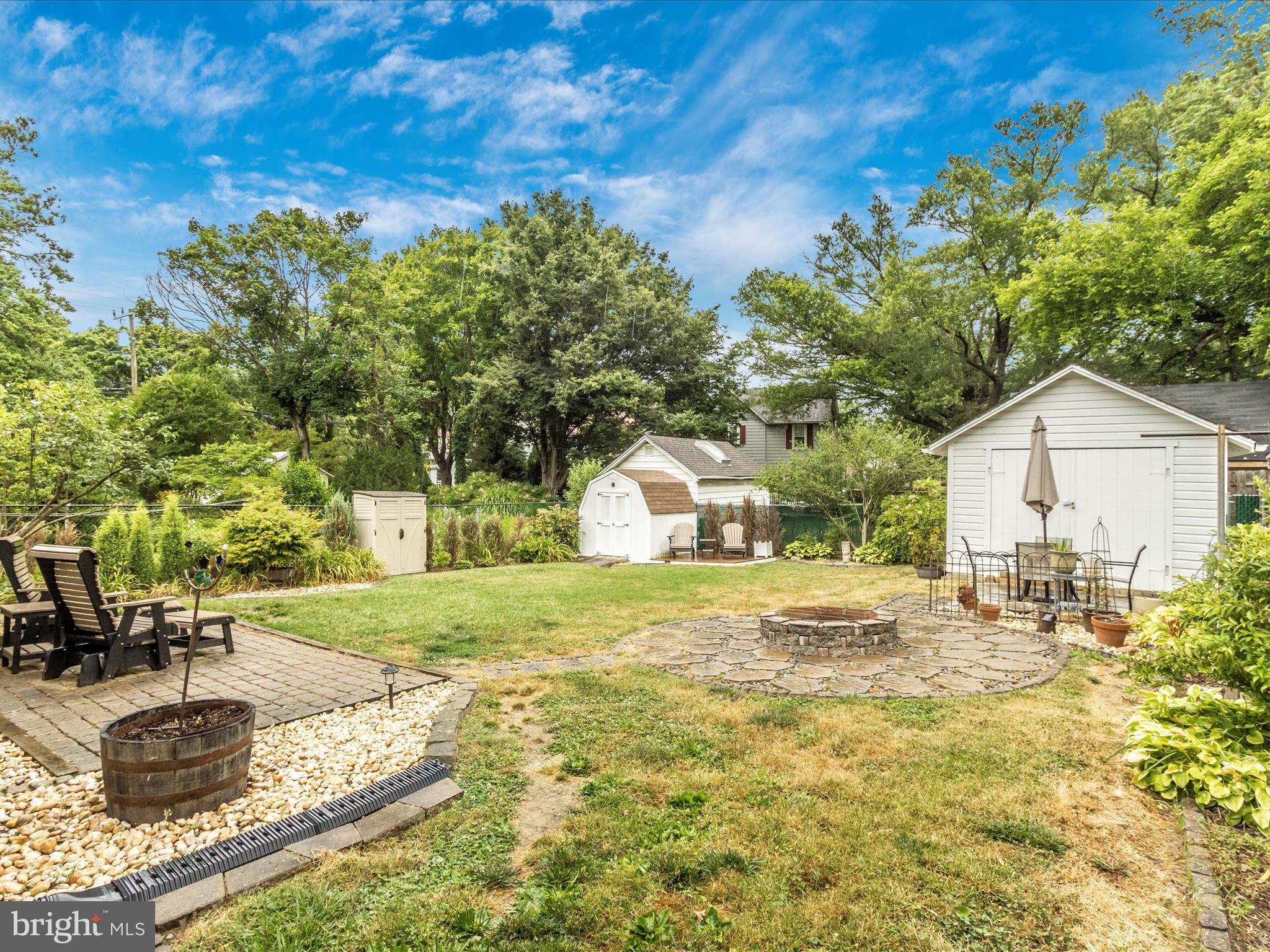 LAUREL - Residential