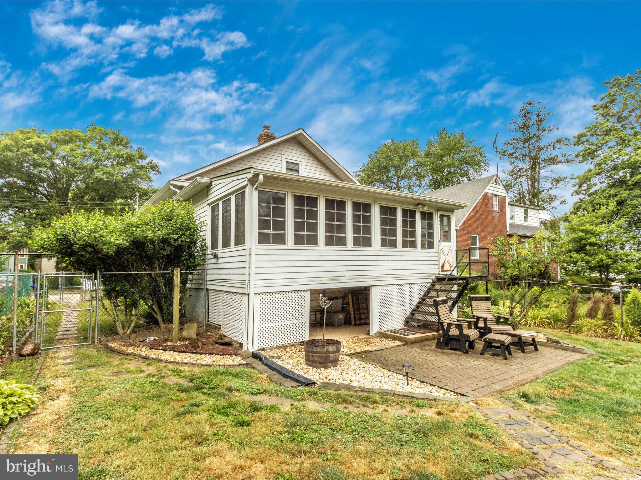 LAUREL - Residential