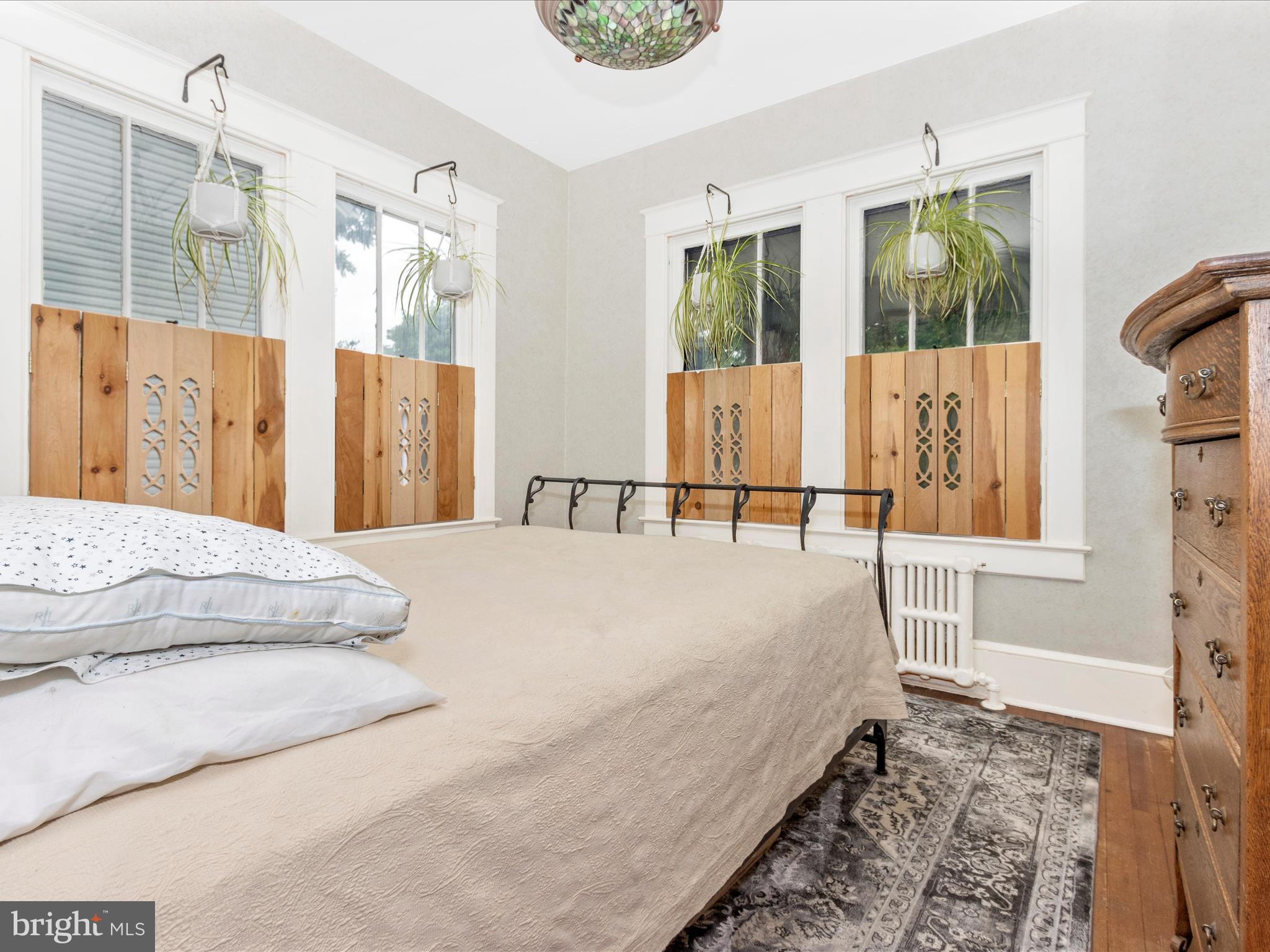 LAUREL - Residential