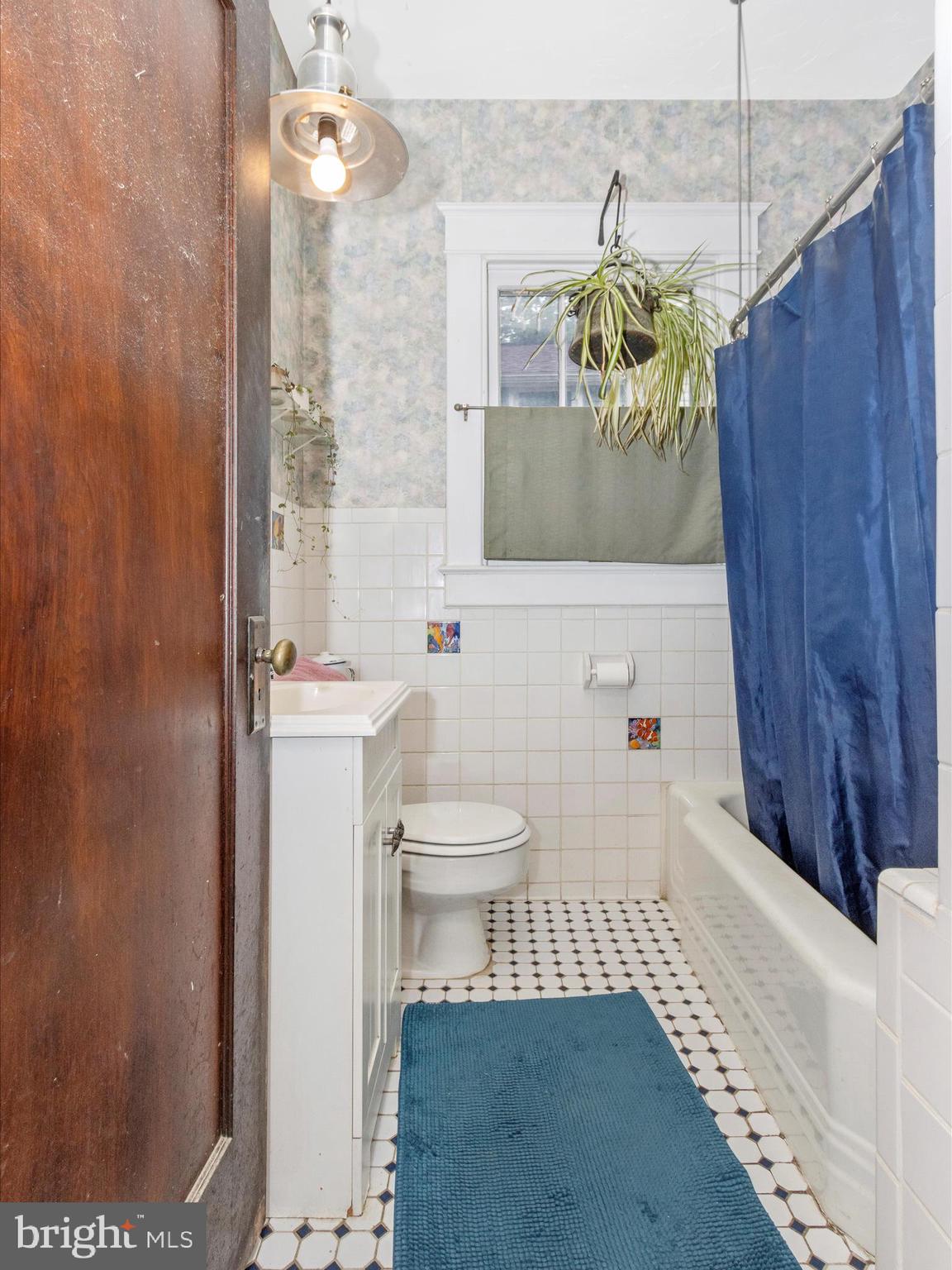 LAUREL - Residential