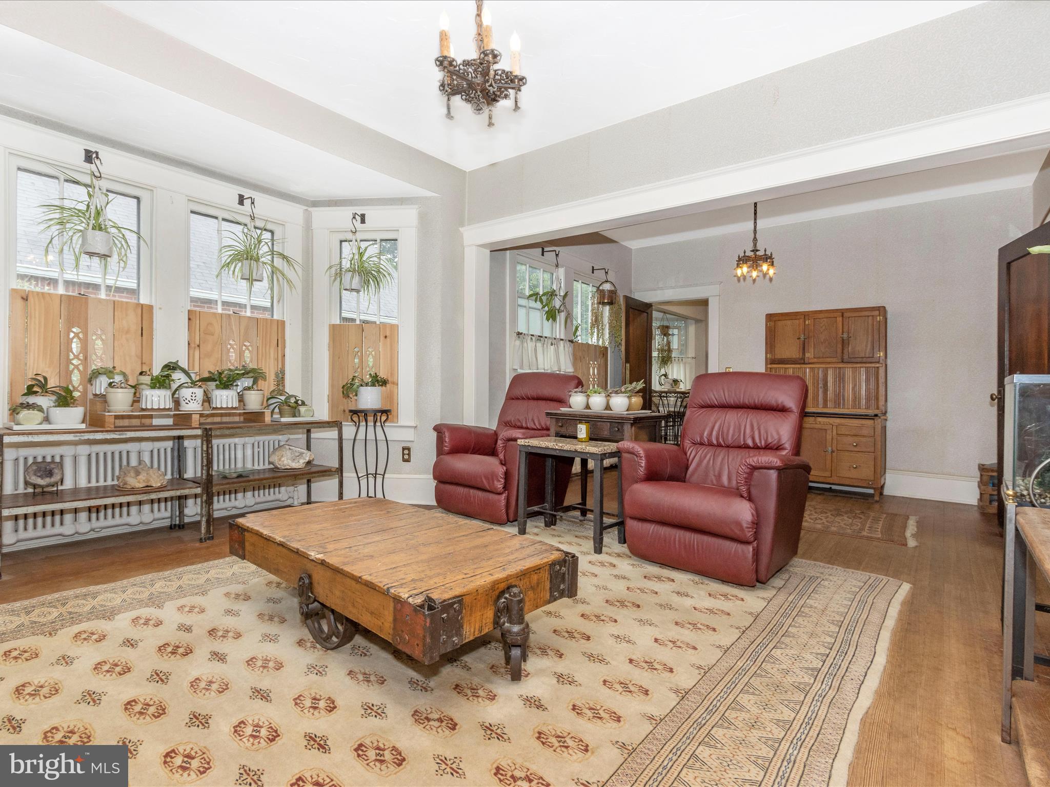 LAUREL - Residential