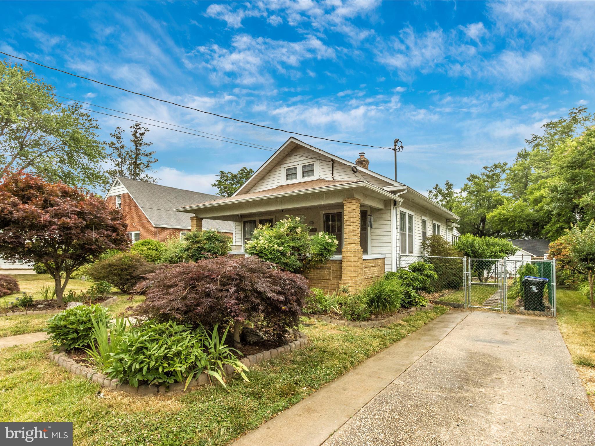 LAUREL - Residential