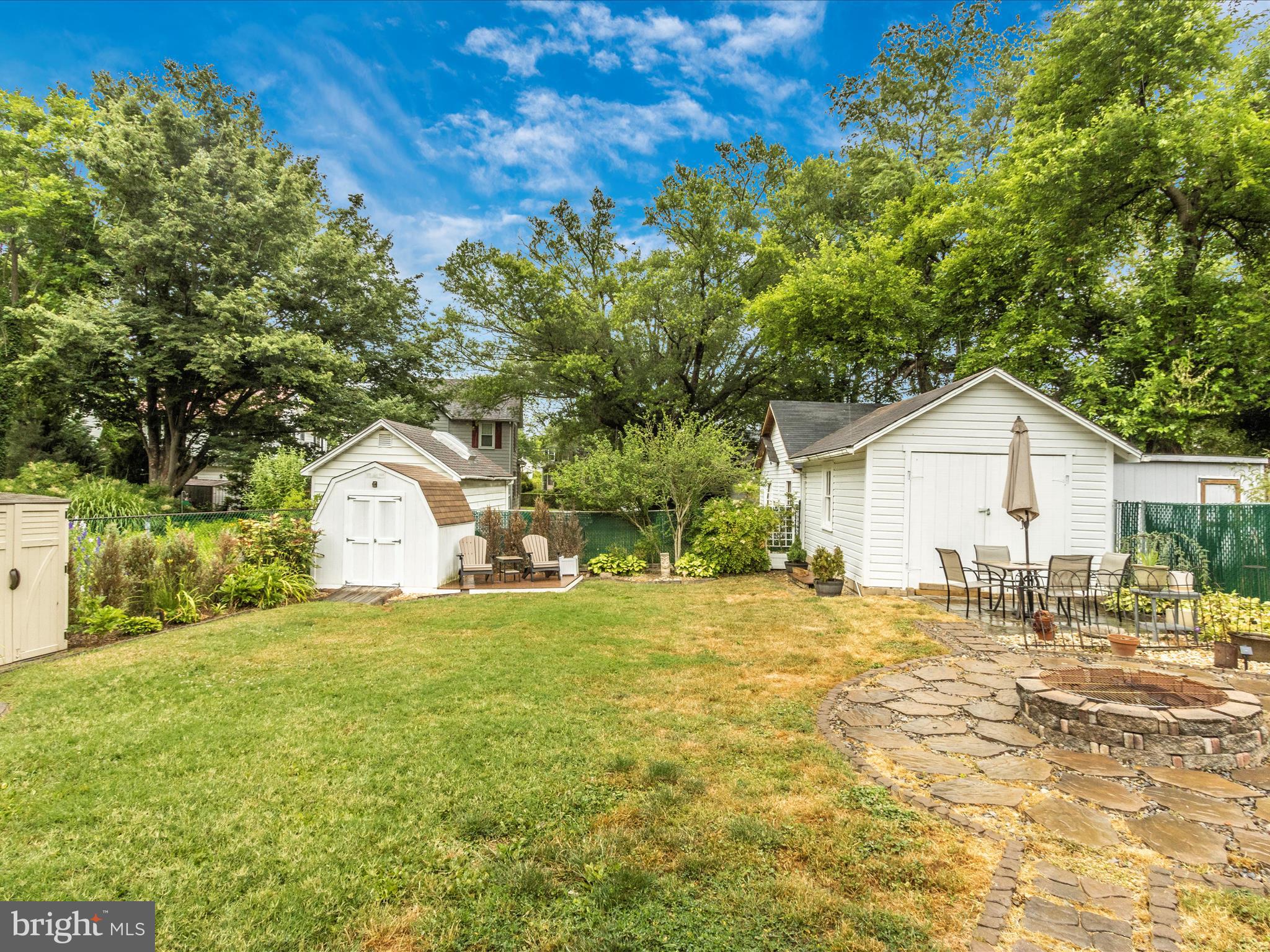 LAUREL - Residential