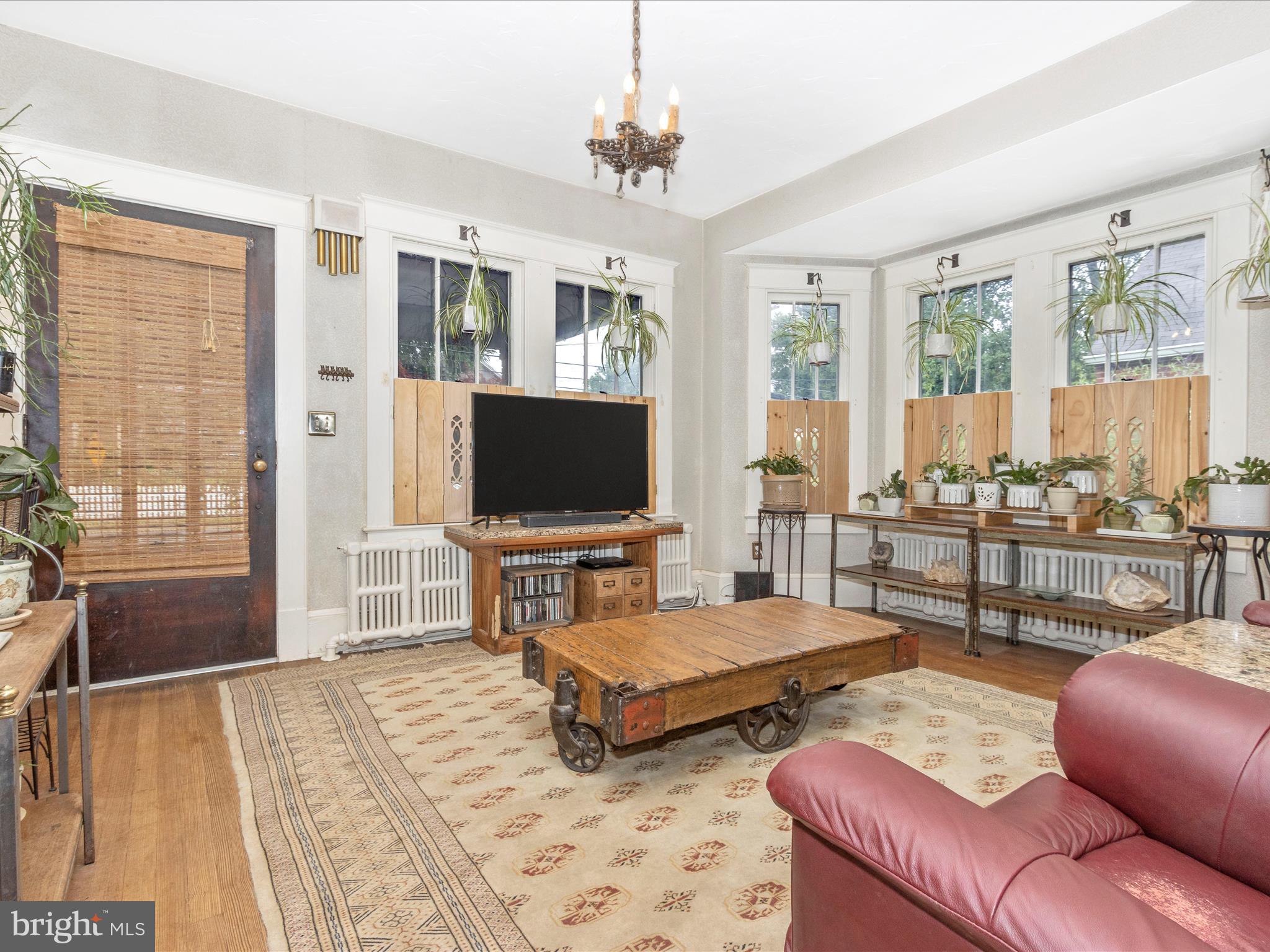 LAUREL - Residential