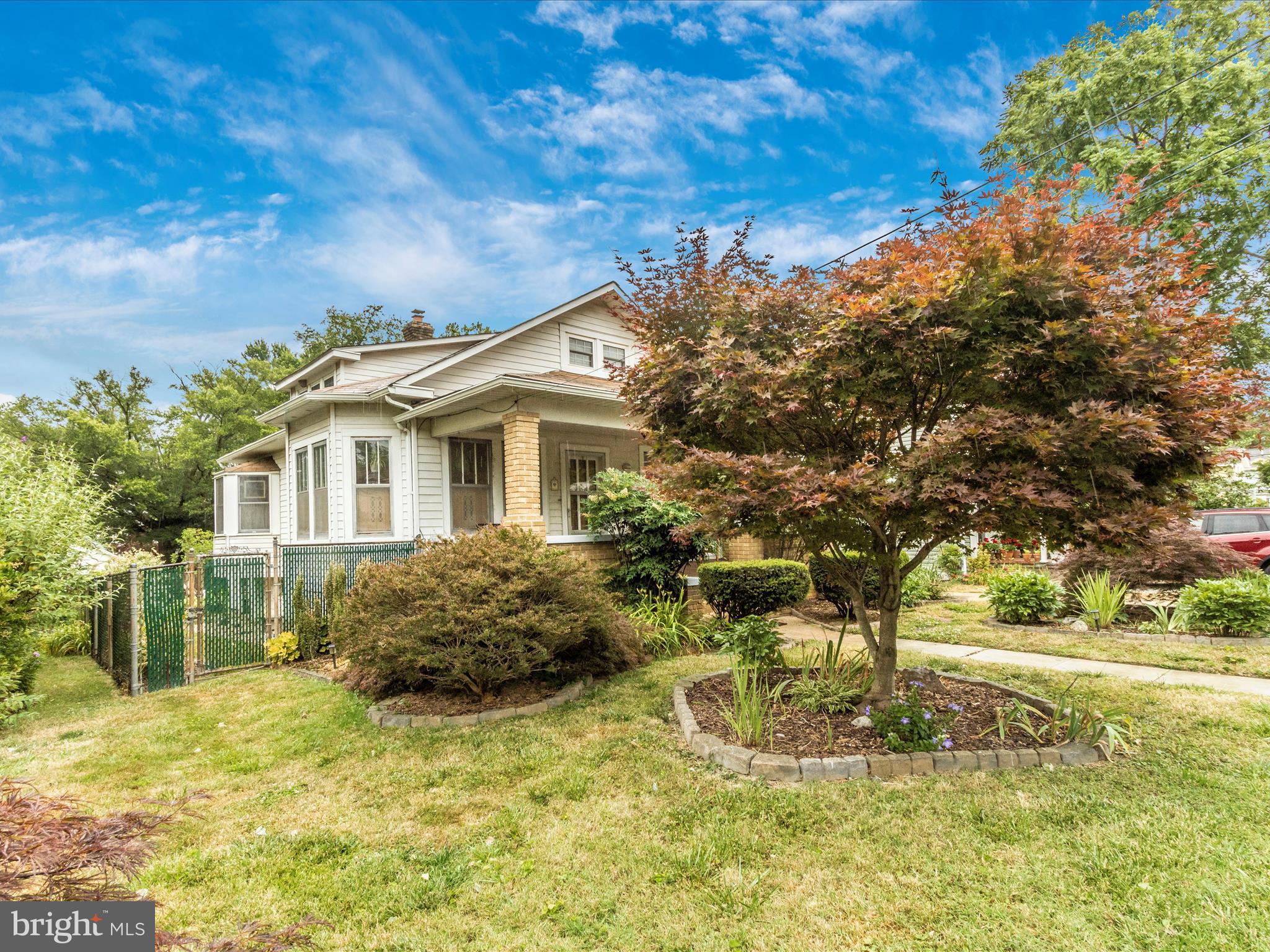 LAUREL - Residential