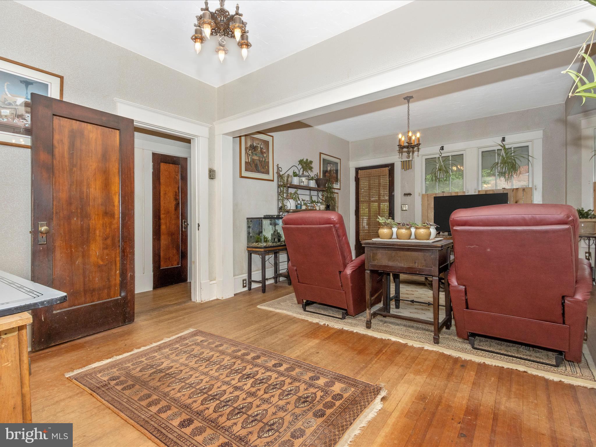 LAUREL - Residential