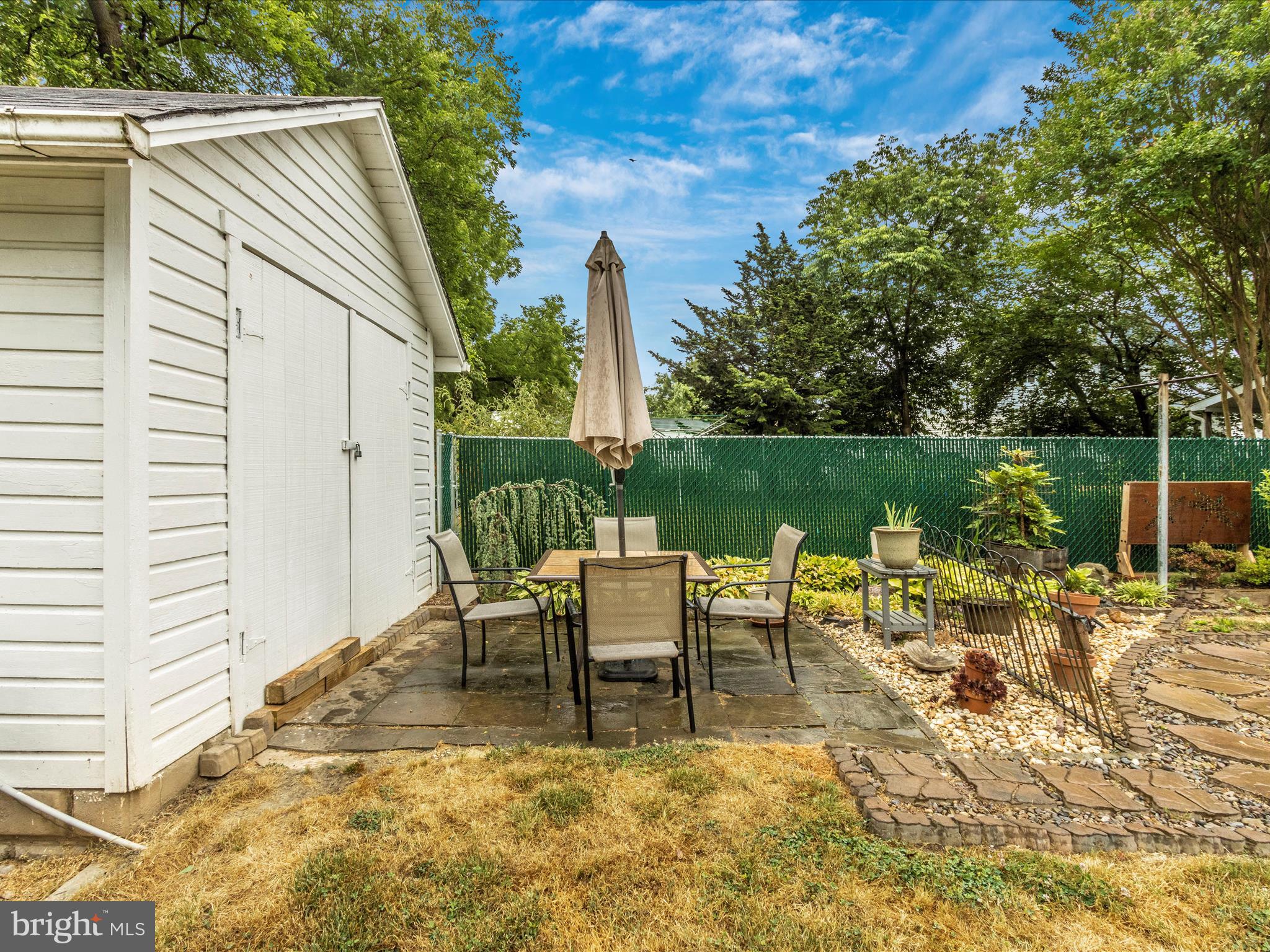 LAUREL - Residential