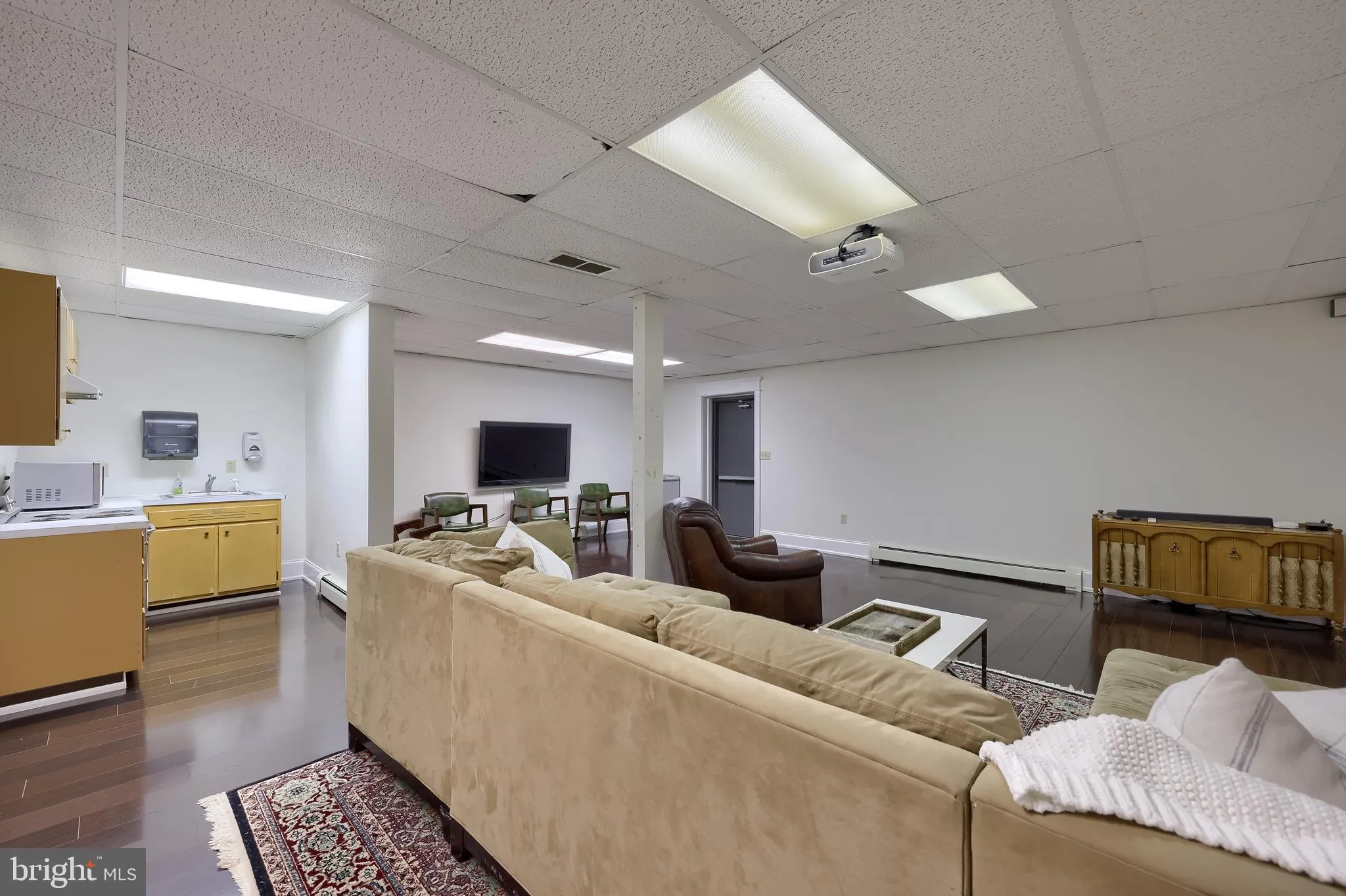 Akron, Pennsylvania 17501, United States, ,Commercial,Active,143411