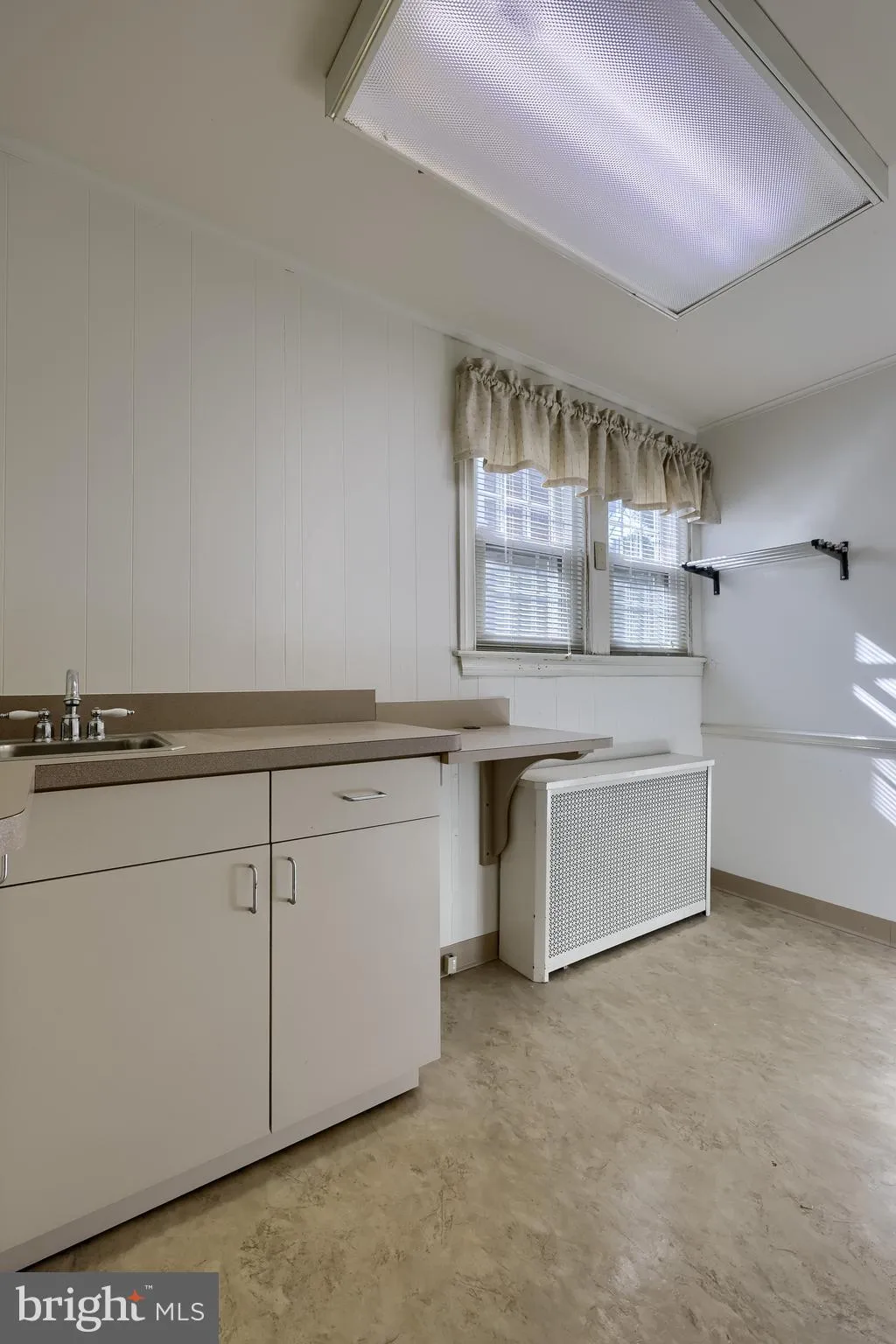 Akron, Pennsylvania 17501, United States, ,Commercial,Active,143411