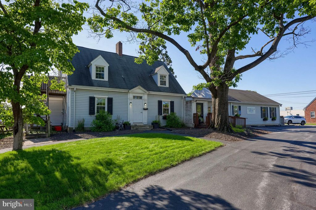 Photo of 101 S 7th Street, AKRON, PA 17501 (MLS # PALA2069742)