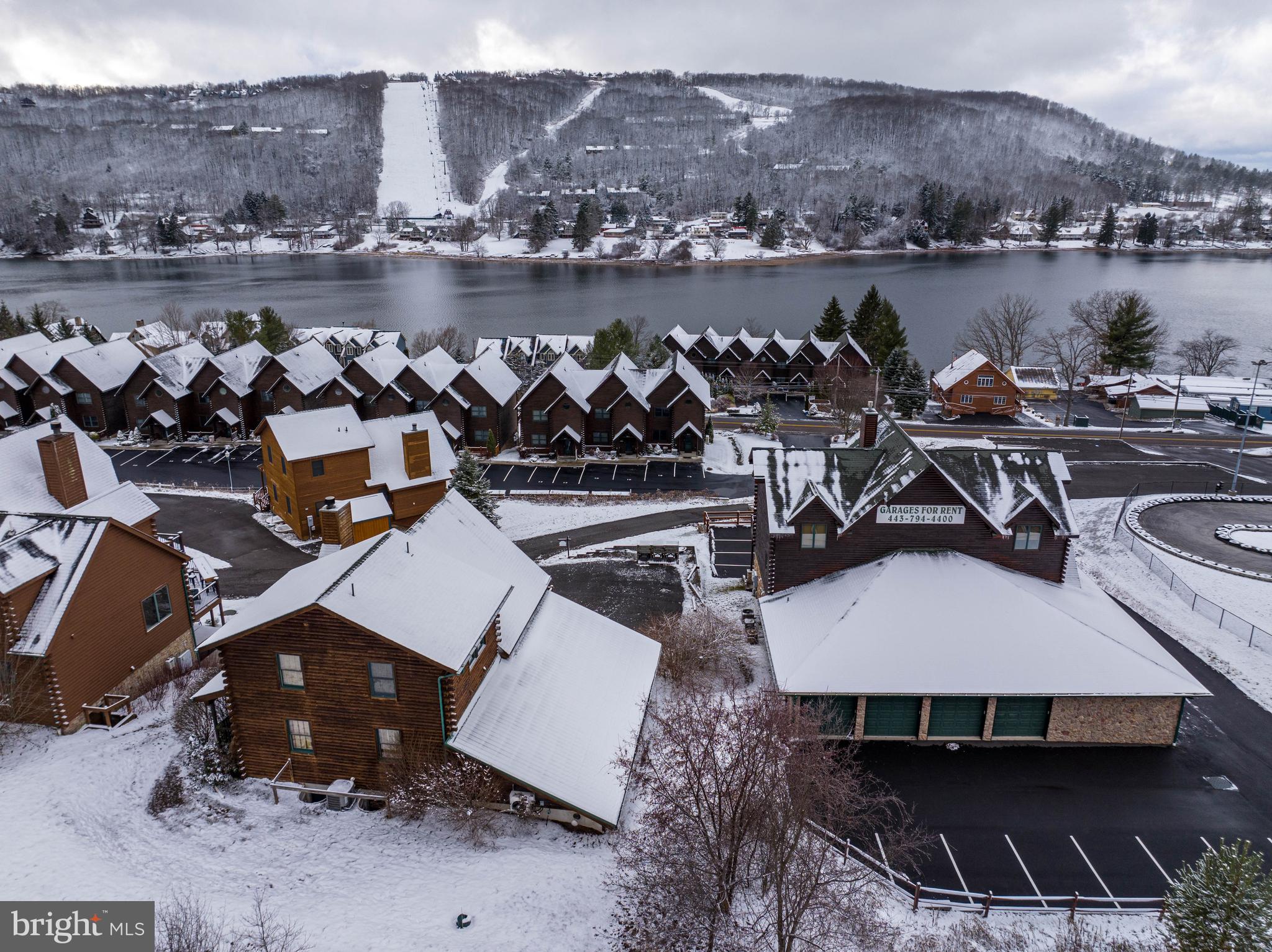 CEDAR VILLAGE - Residential