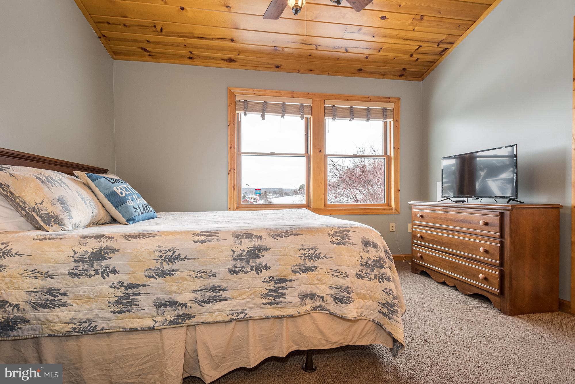 CEDAR VILLAGE - Residential