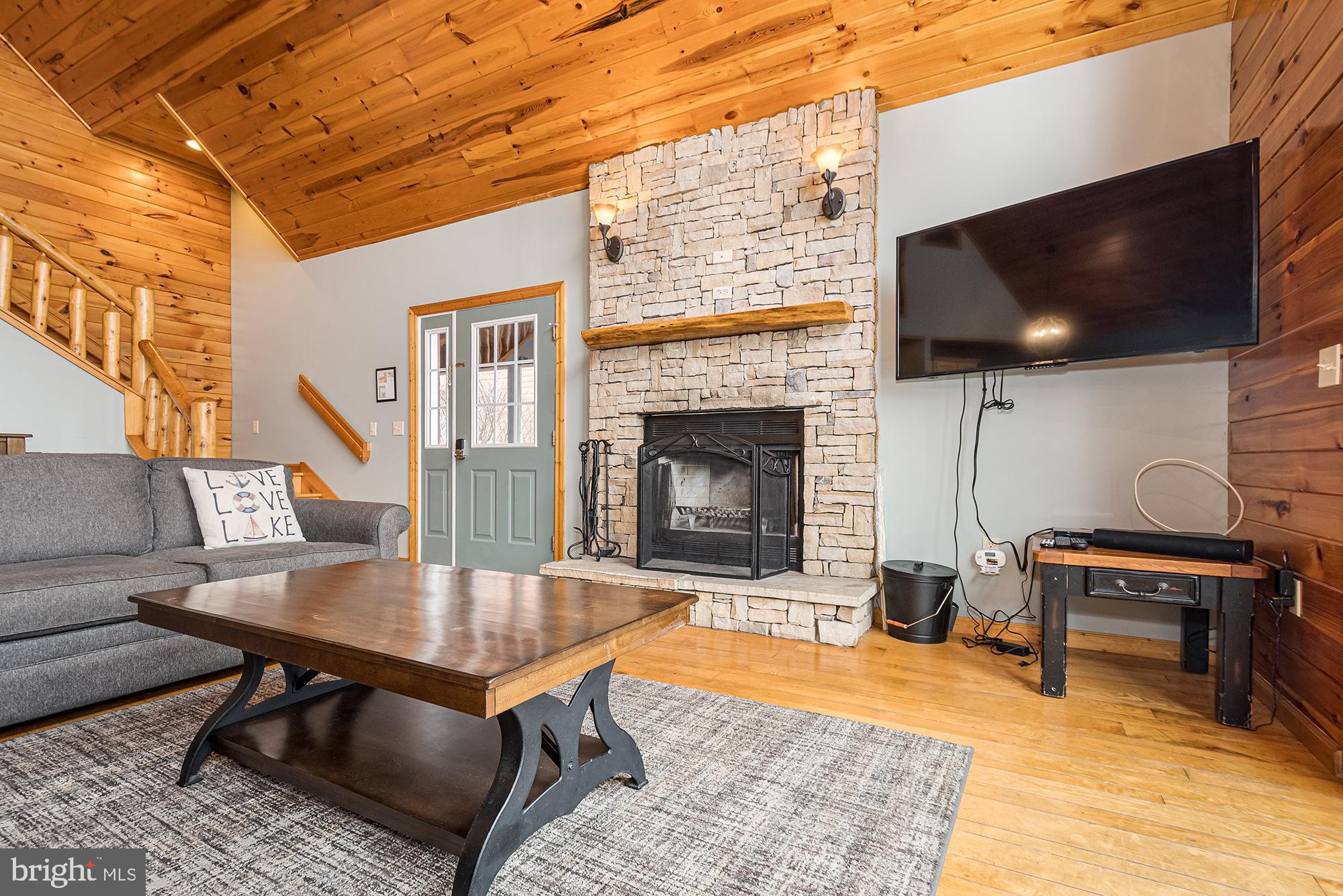 CEDAR VILLAGE - Residential