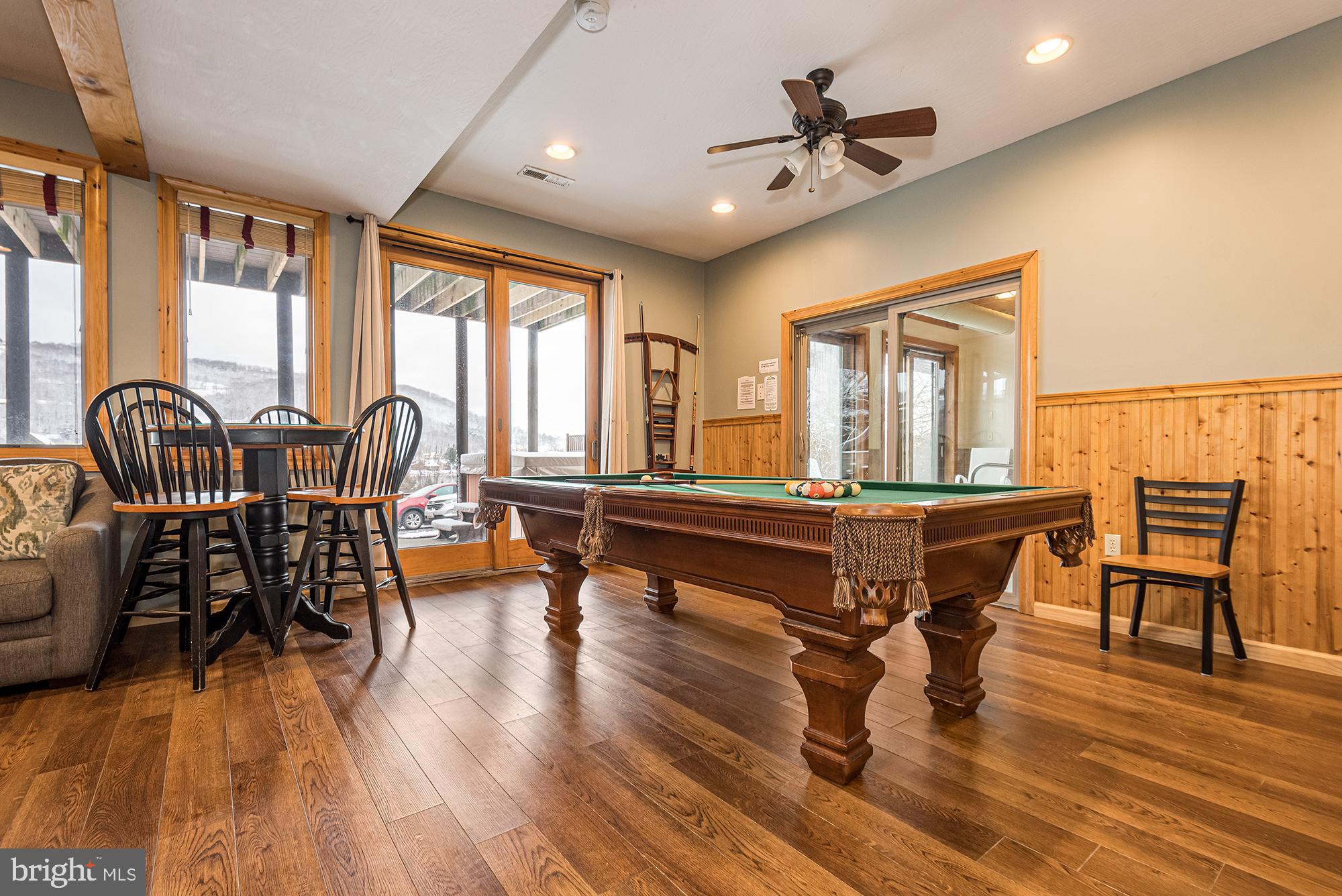 CEDAR VILLAGE - Residential