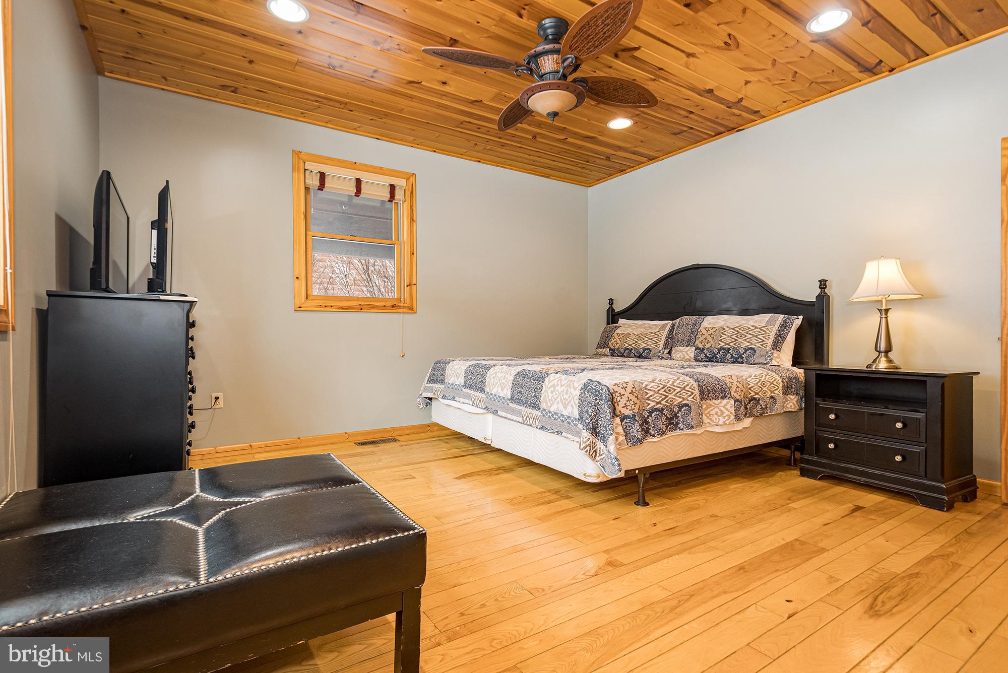 CEDAR VILLAGE - Residential