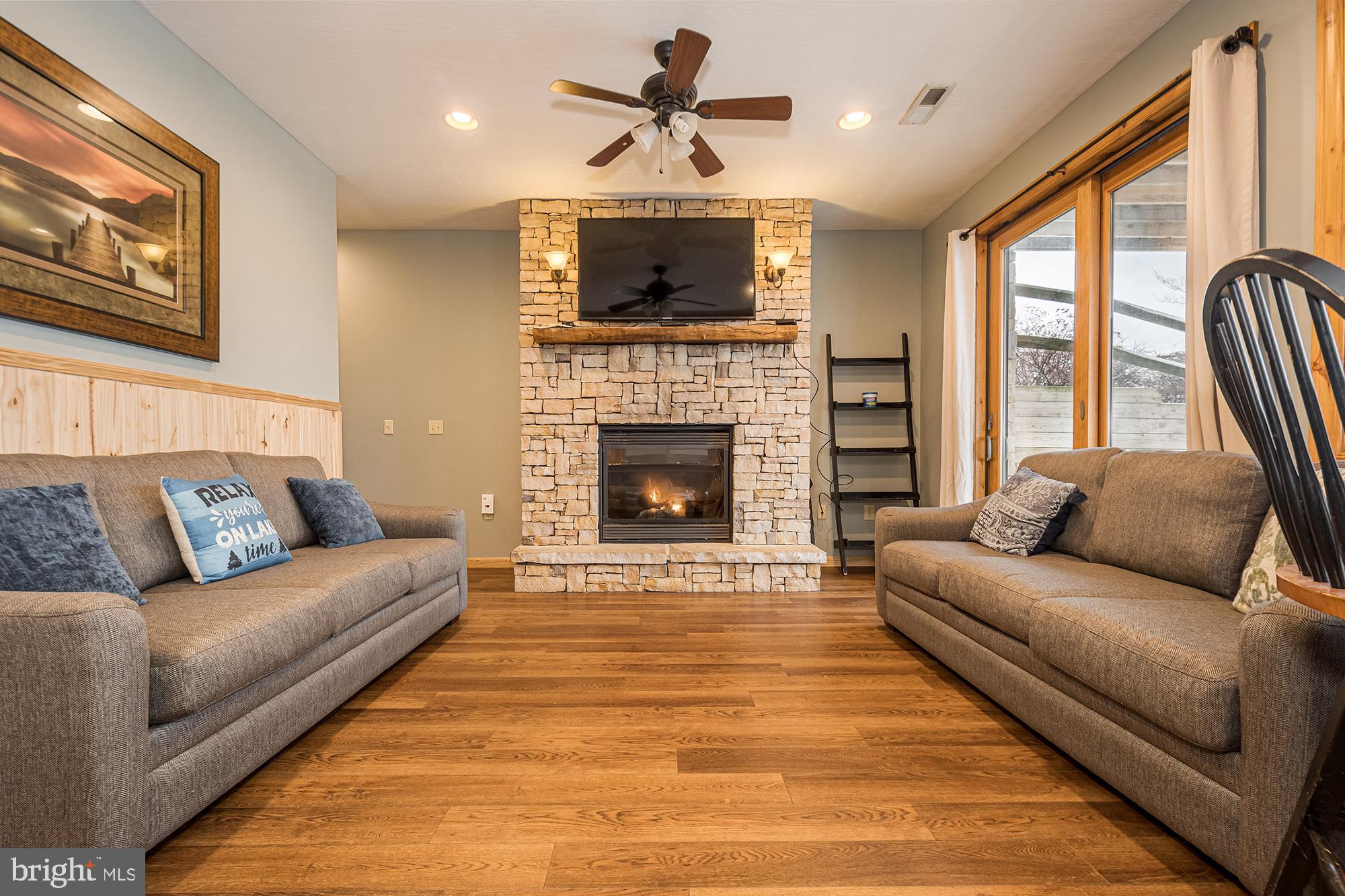 CEDAR VILLAGE - Residential