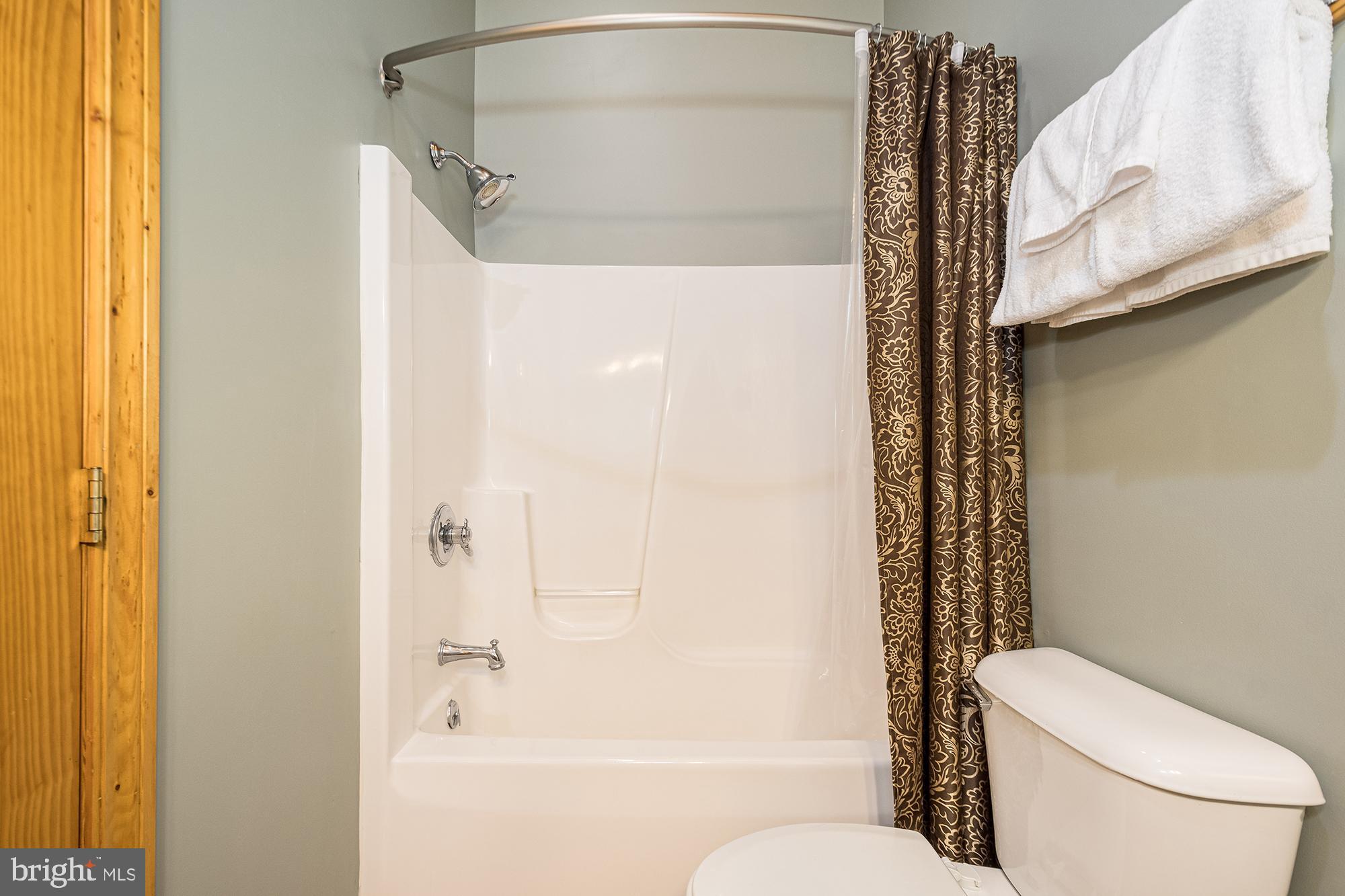 CEDAR VILLAGE - Residential