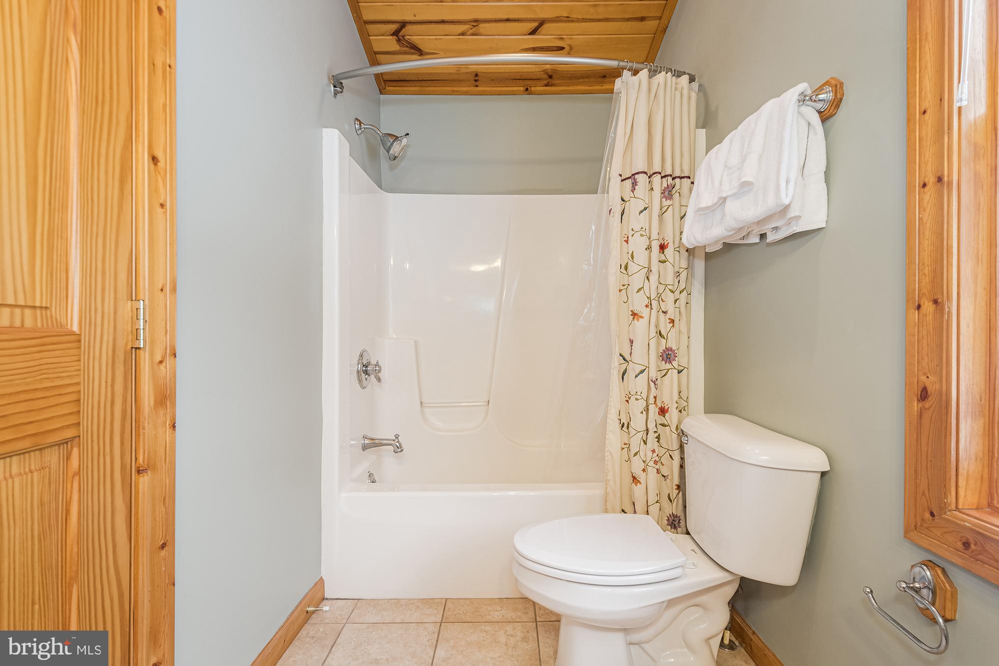 CEDAR VILLAGE - Residential