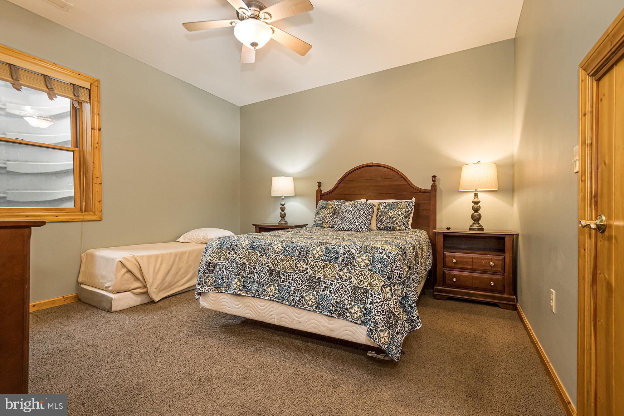 CEDAR VILLAGE - Residential