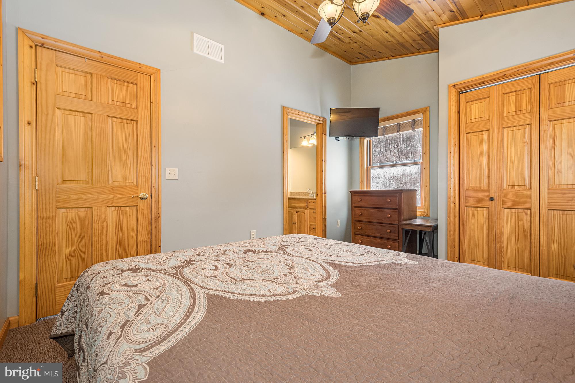 CEDAR VILLAGE - Residential