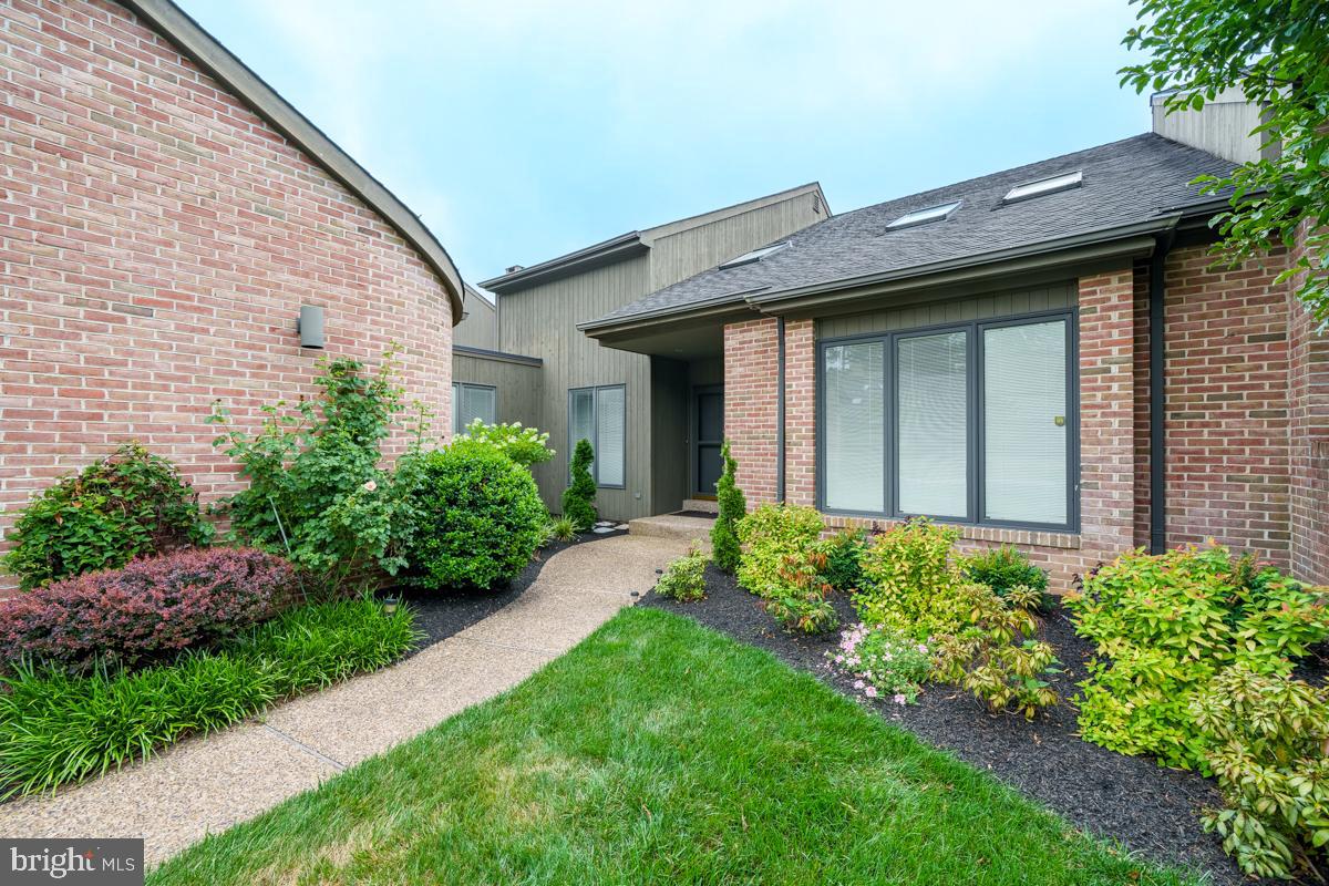 109 DOWNS DRIVE