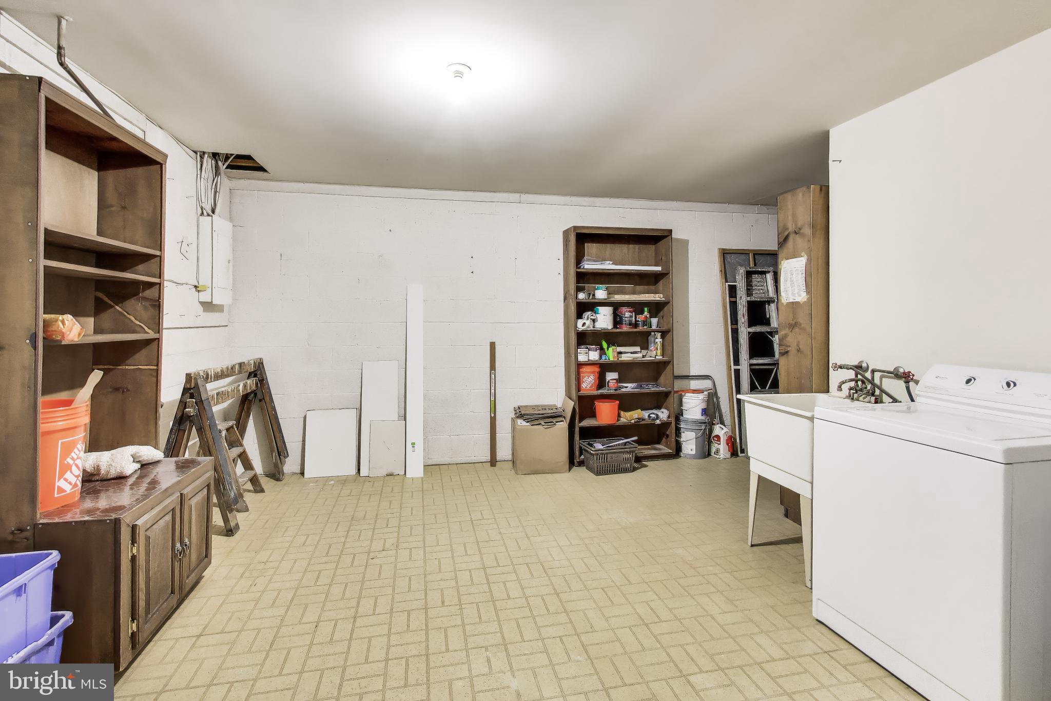 INVERNESS KNOLLS - Residential