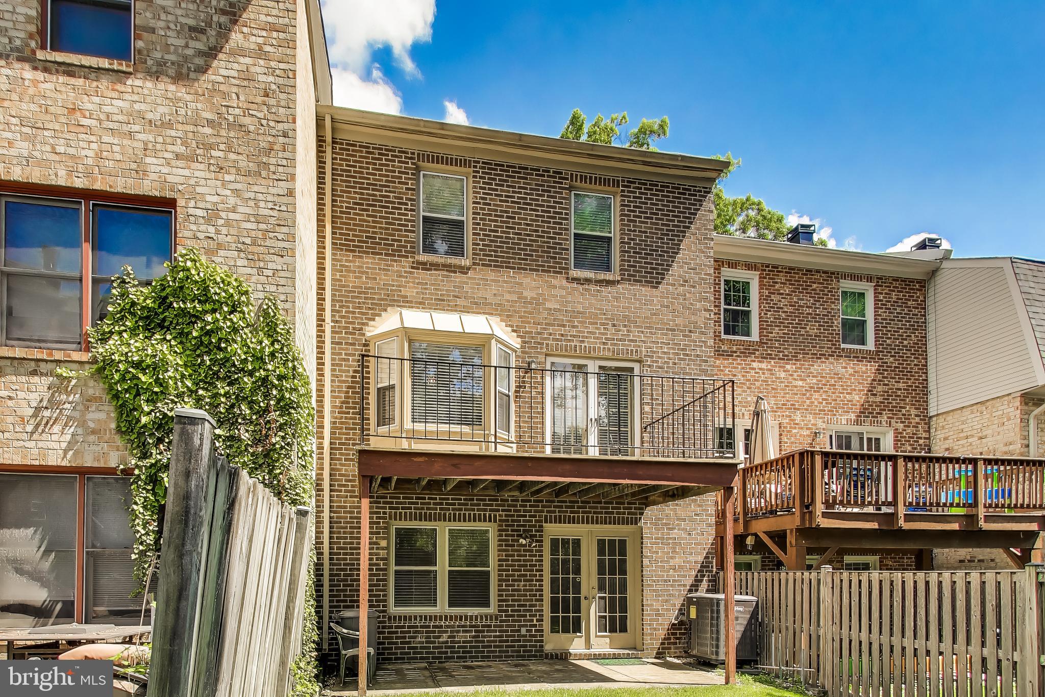 INVERNESS KNOLLS - Residential