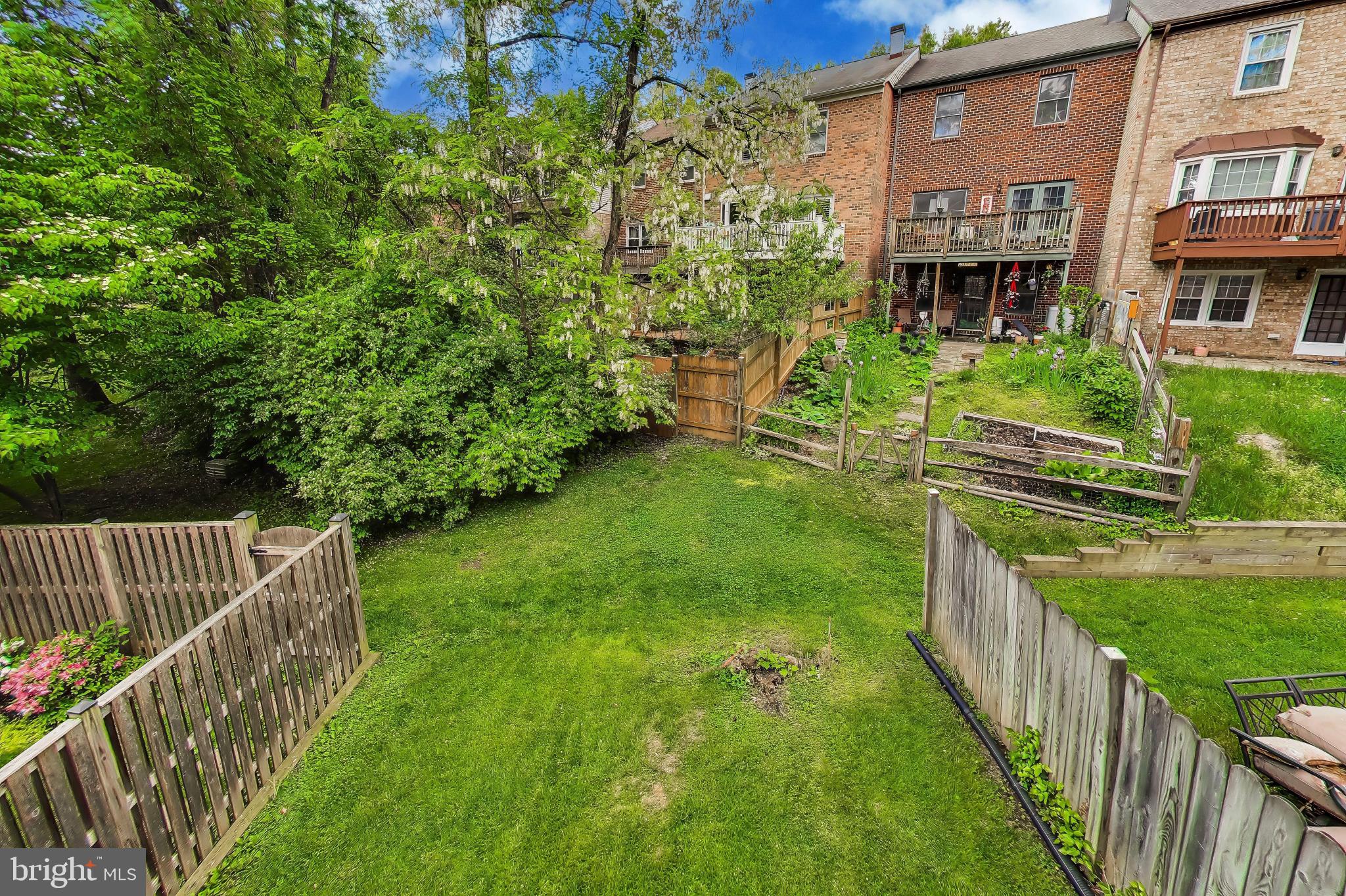 INVERNESS KNOLLS - Residential