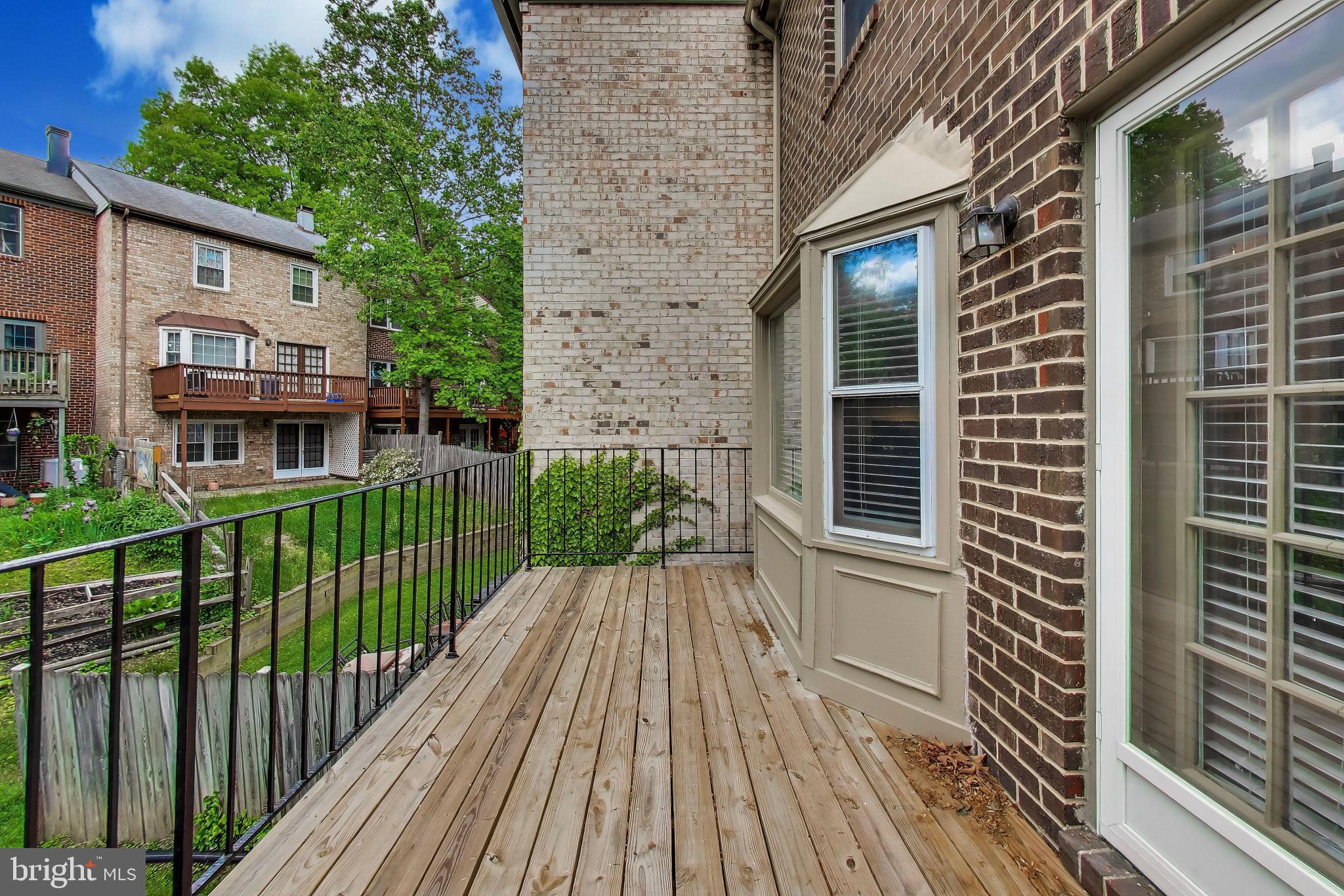 INVERNESS KNOLLS - Residential