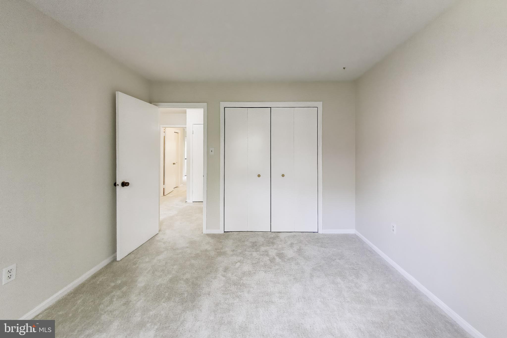 INVERNESS KNOLLS - Residential
